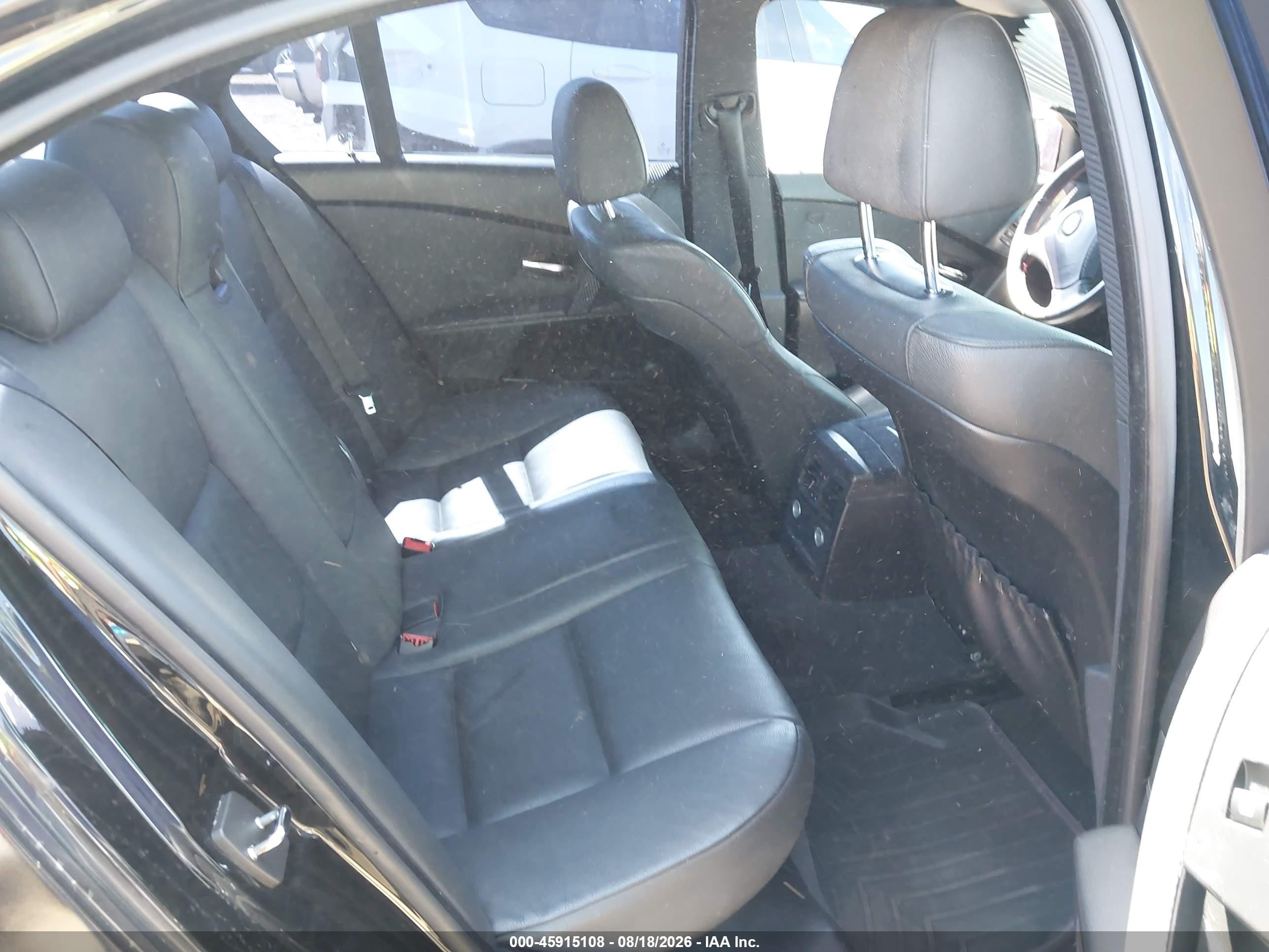 2005 Bmw 545i   Black vin: WBANB33585B115284