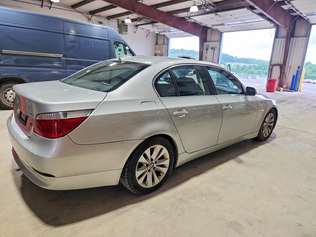 2004 Bmw 545 I Silver vin: WBANB335X4B112594