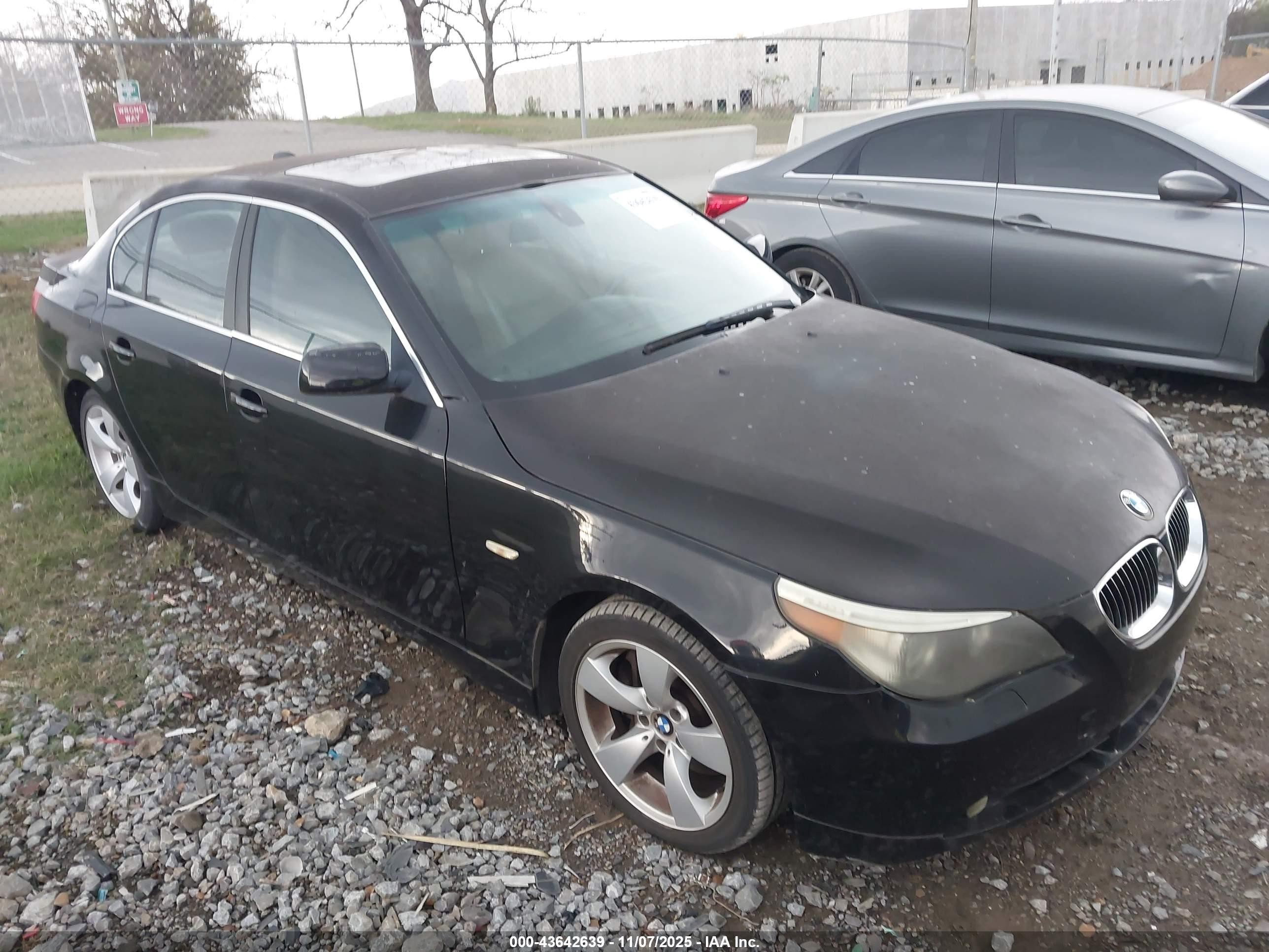 2005 Bmw 545i   Black vin: WBANB335X5B116808