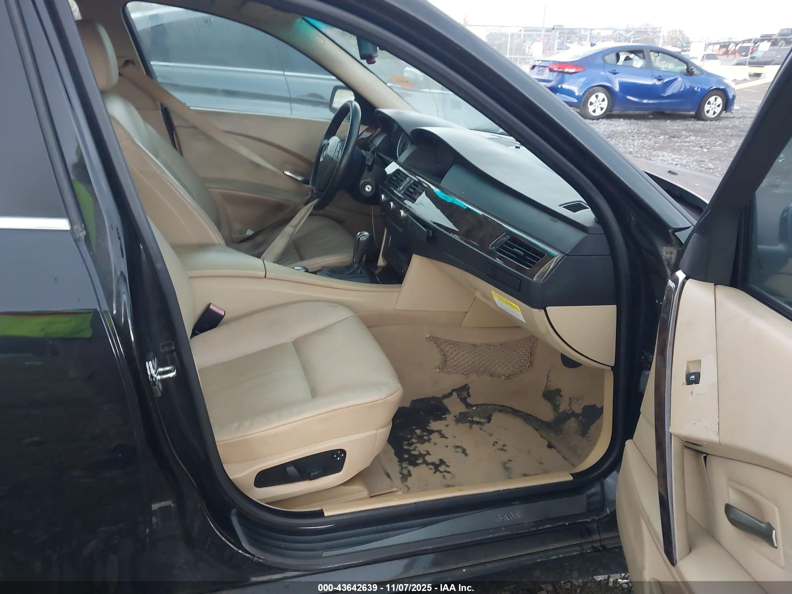 2005 Bmw 545i   Black vin: WBANB335X5B116808