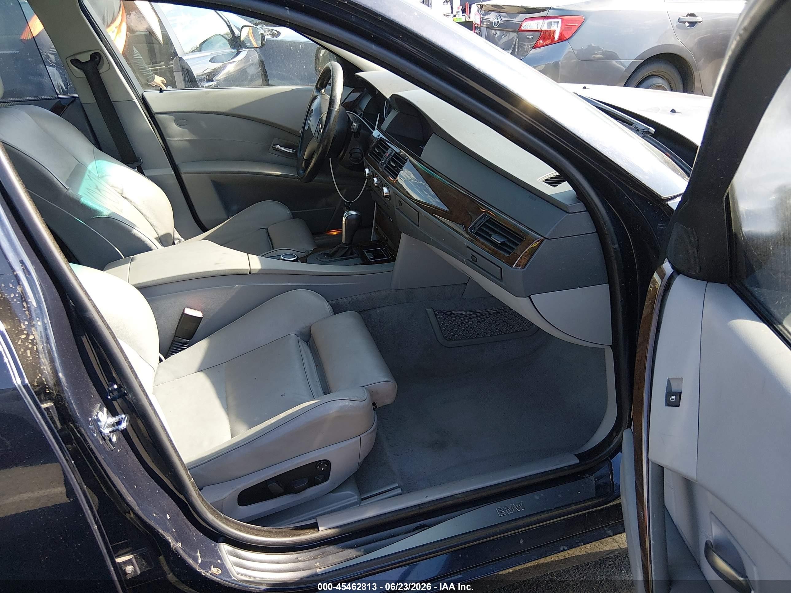 2006 Bmw 550i   Blue vin: WBANB53526CP01289