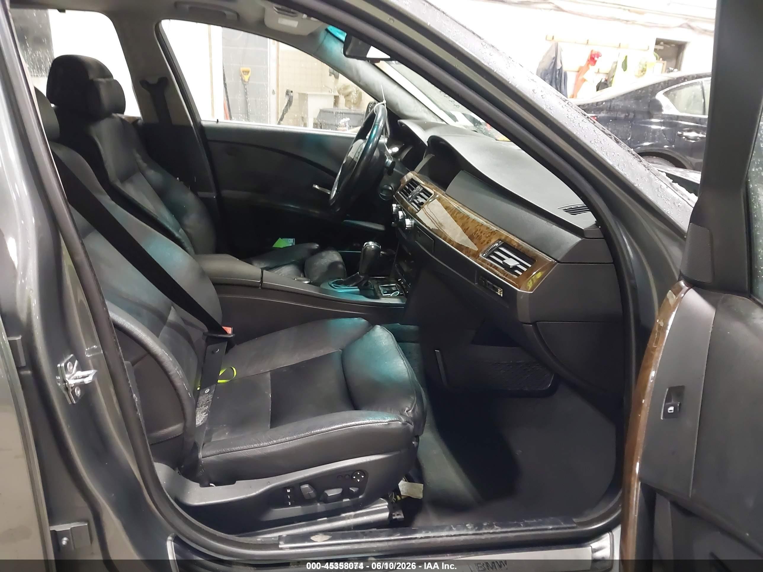 2006 Bmw 550i   Серый vin: WBANB53546CP02928
