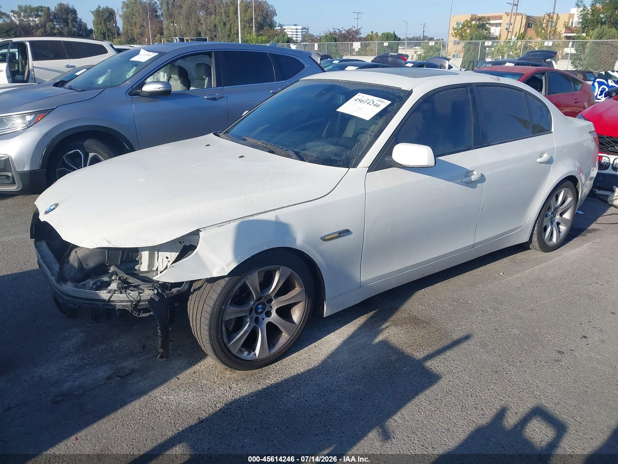 2007 Bmw 550i   White vin: WBANB53547CP07063