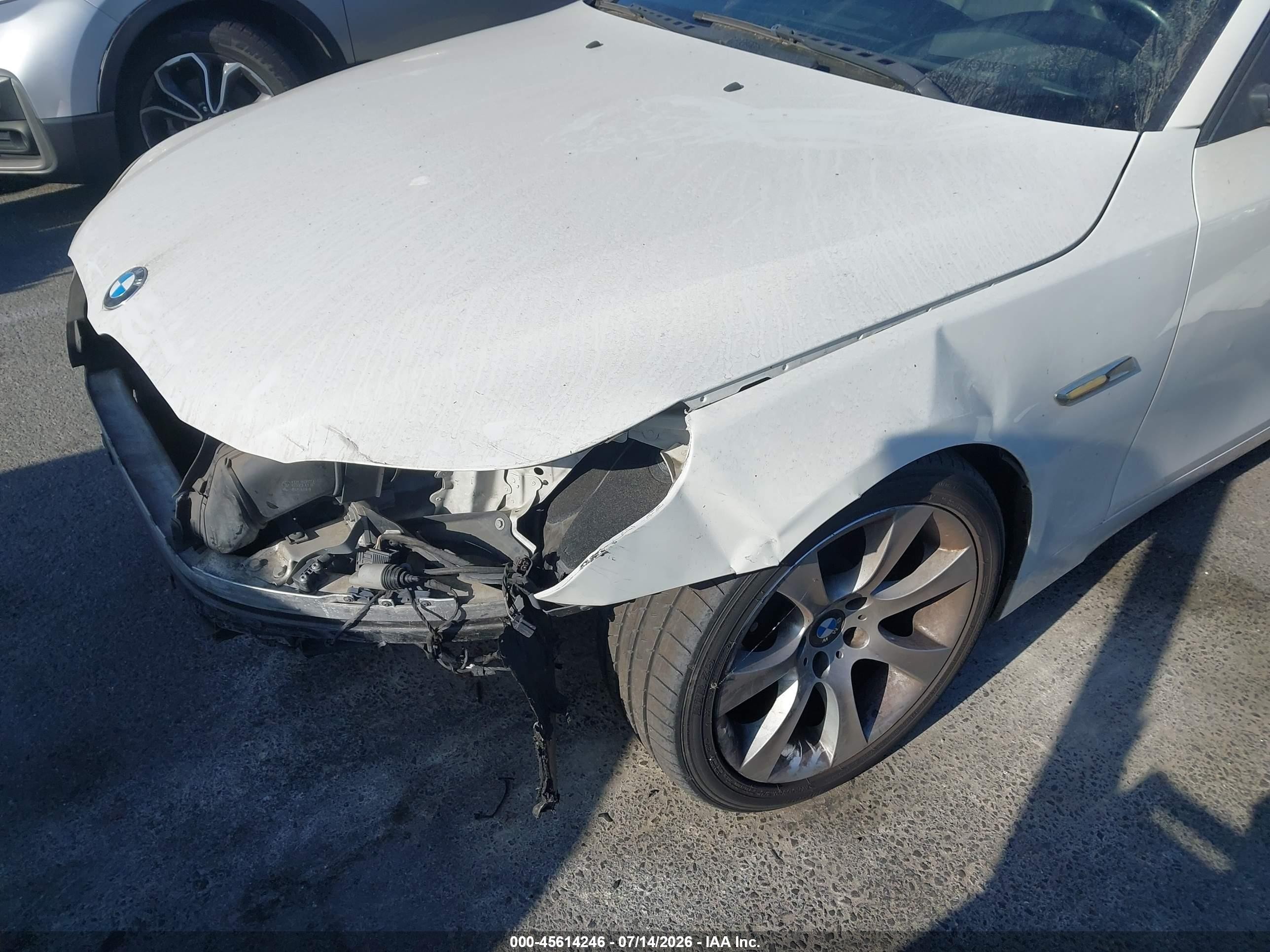 2007 Bmw 550i   White vin: WBANB53547CP07063