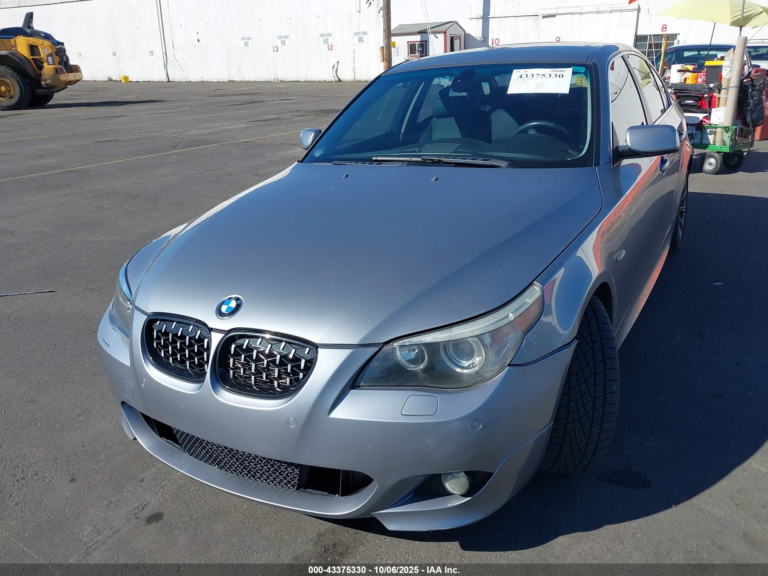 2006 Bmw 550i   Silver vin: WBANB53566CP01599