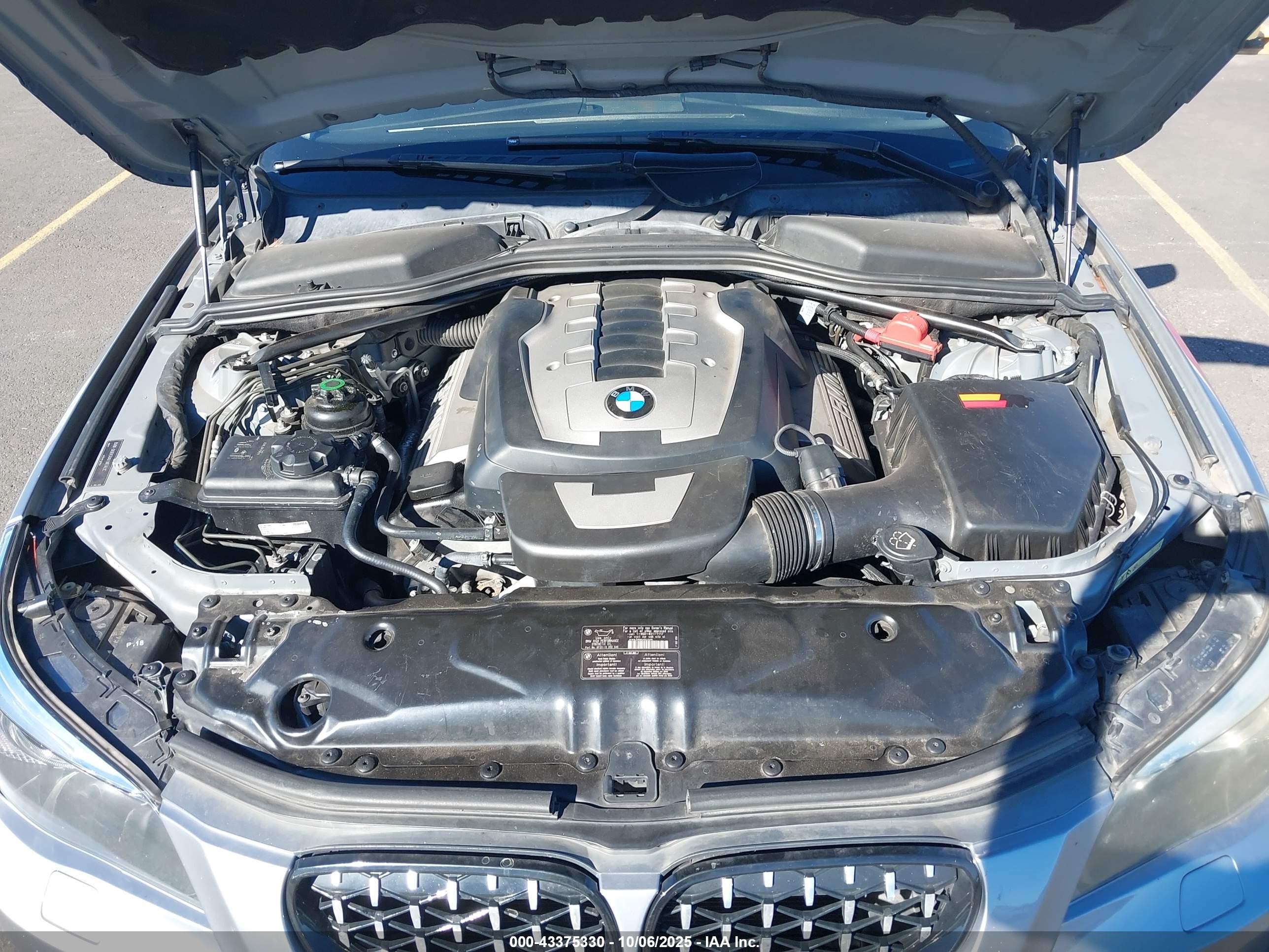 2006 Bmw 550i   Silver vin: WBANB53566CP01599