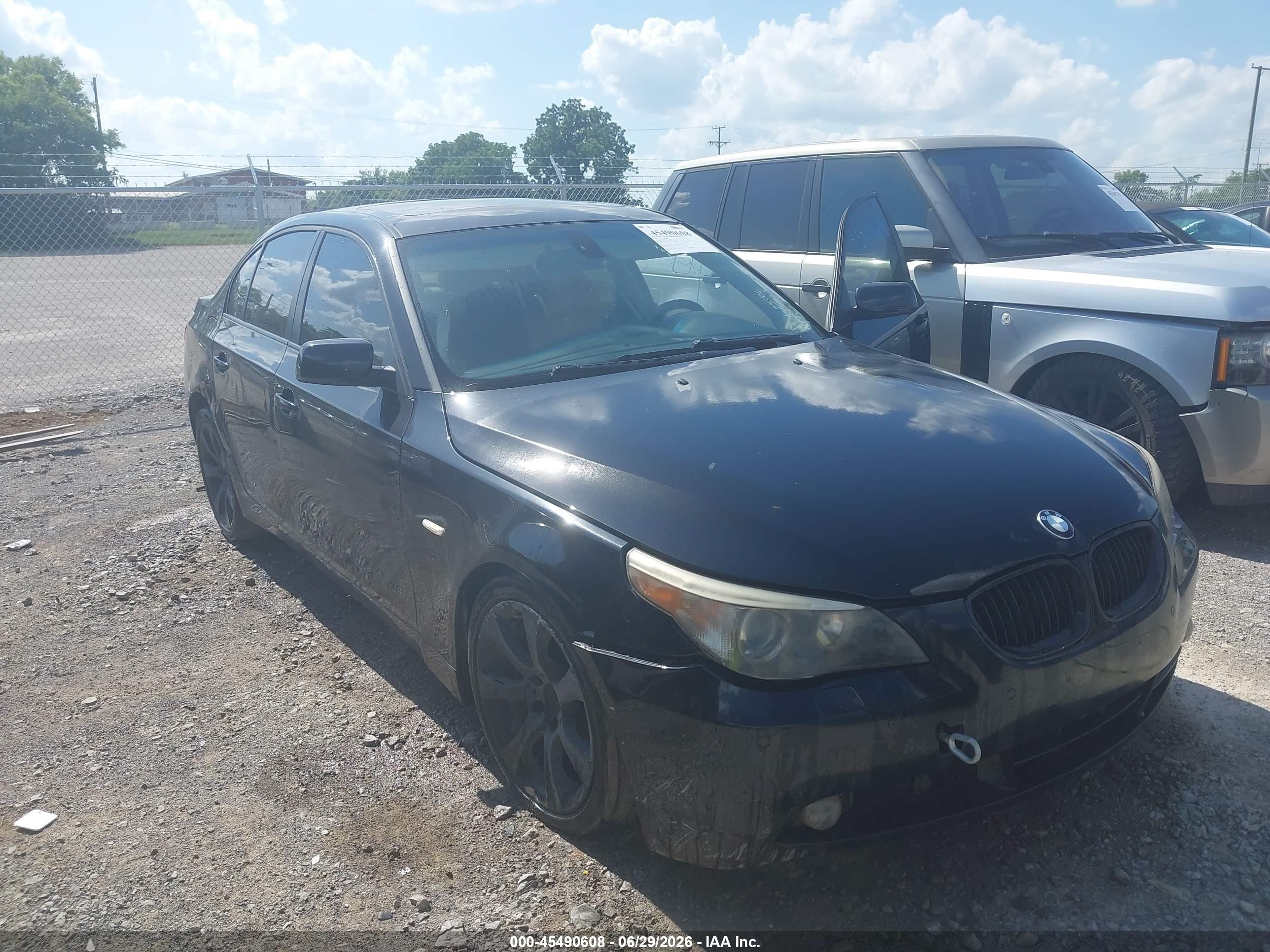 2007 Bmw 550i   Black vin: WBANB53587CP05977