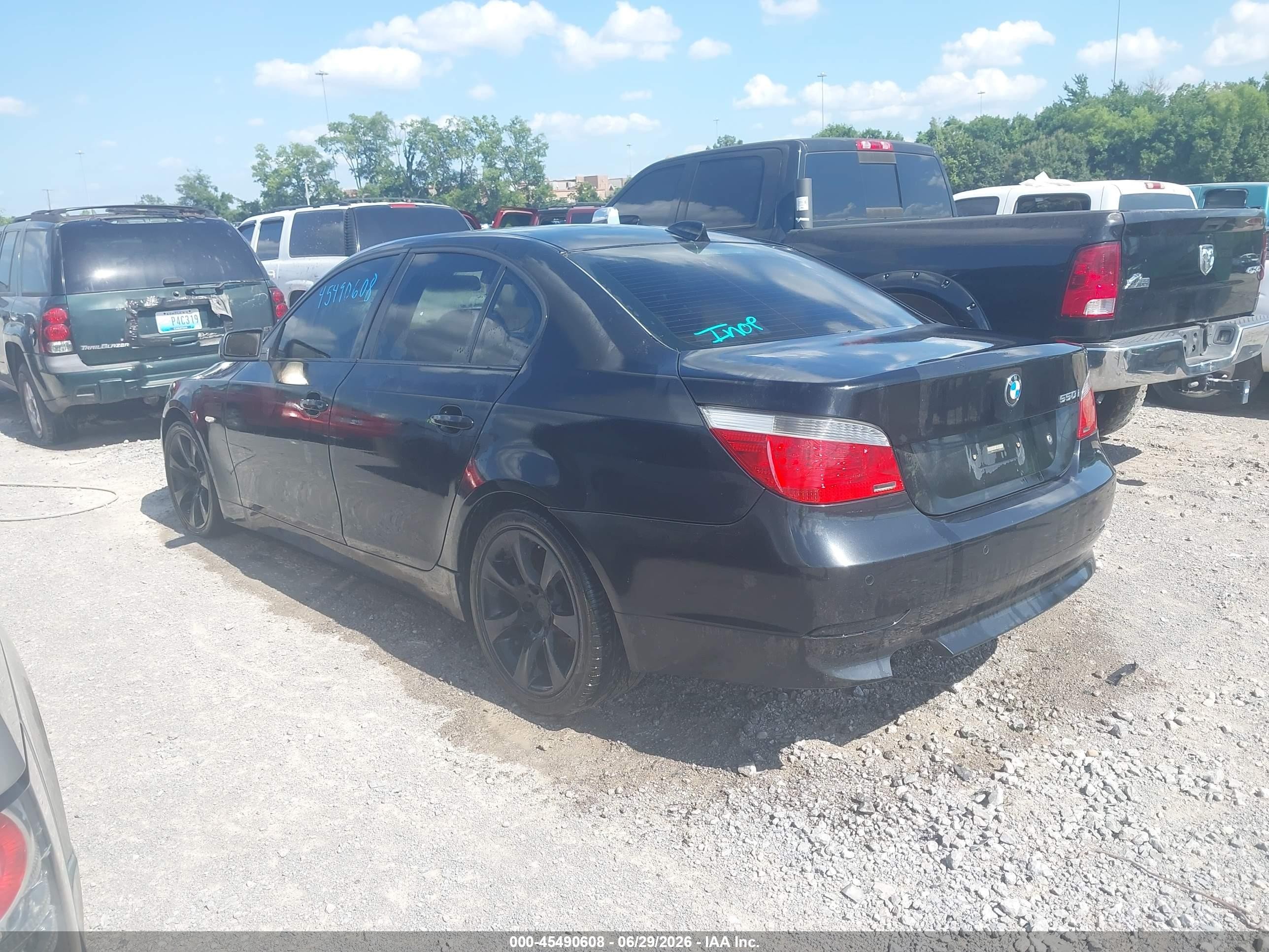 2007 Bmw 550i   Black vin: WBANB53587CP05977