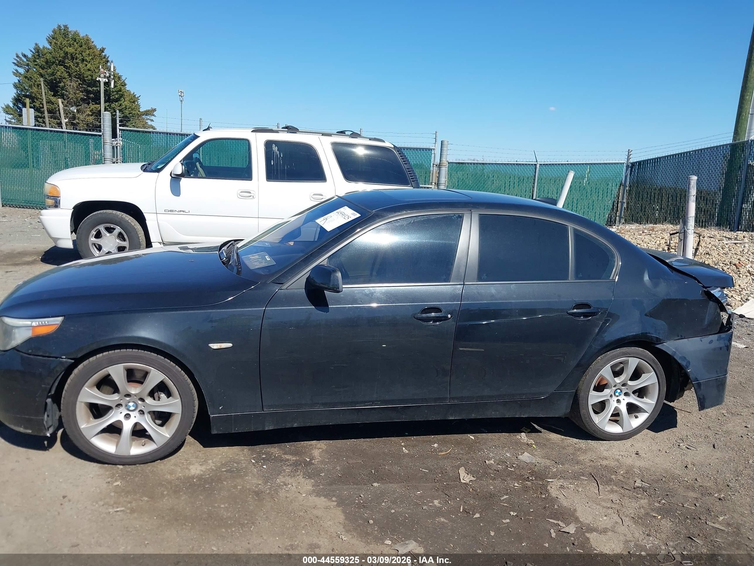 2007 Bmw 550i   Black vin: WBANB53587CP07342