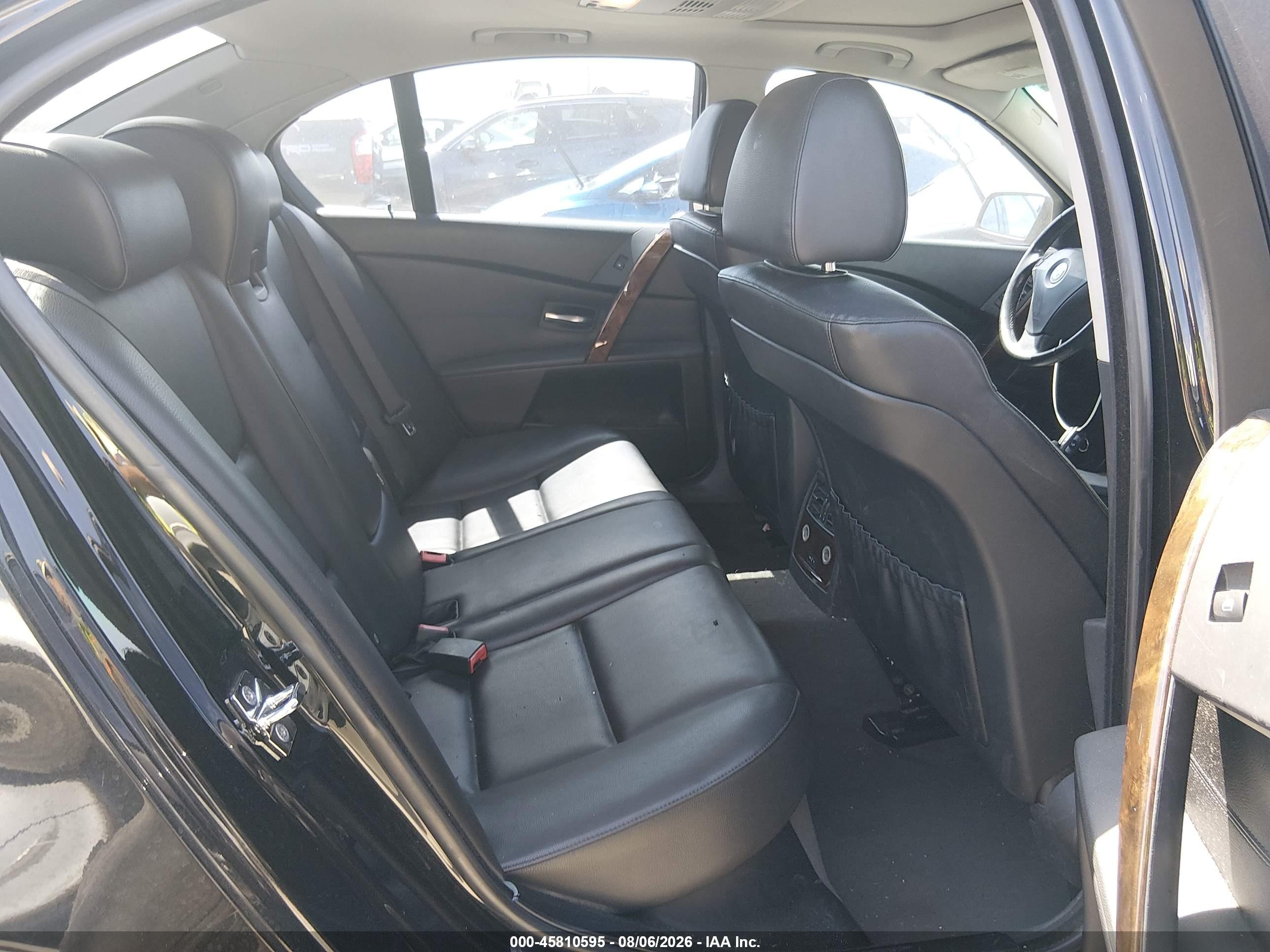 2007 Bmw 525i   Black vin: WBANE53507CW60105