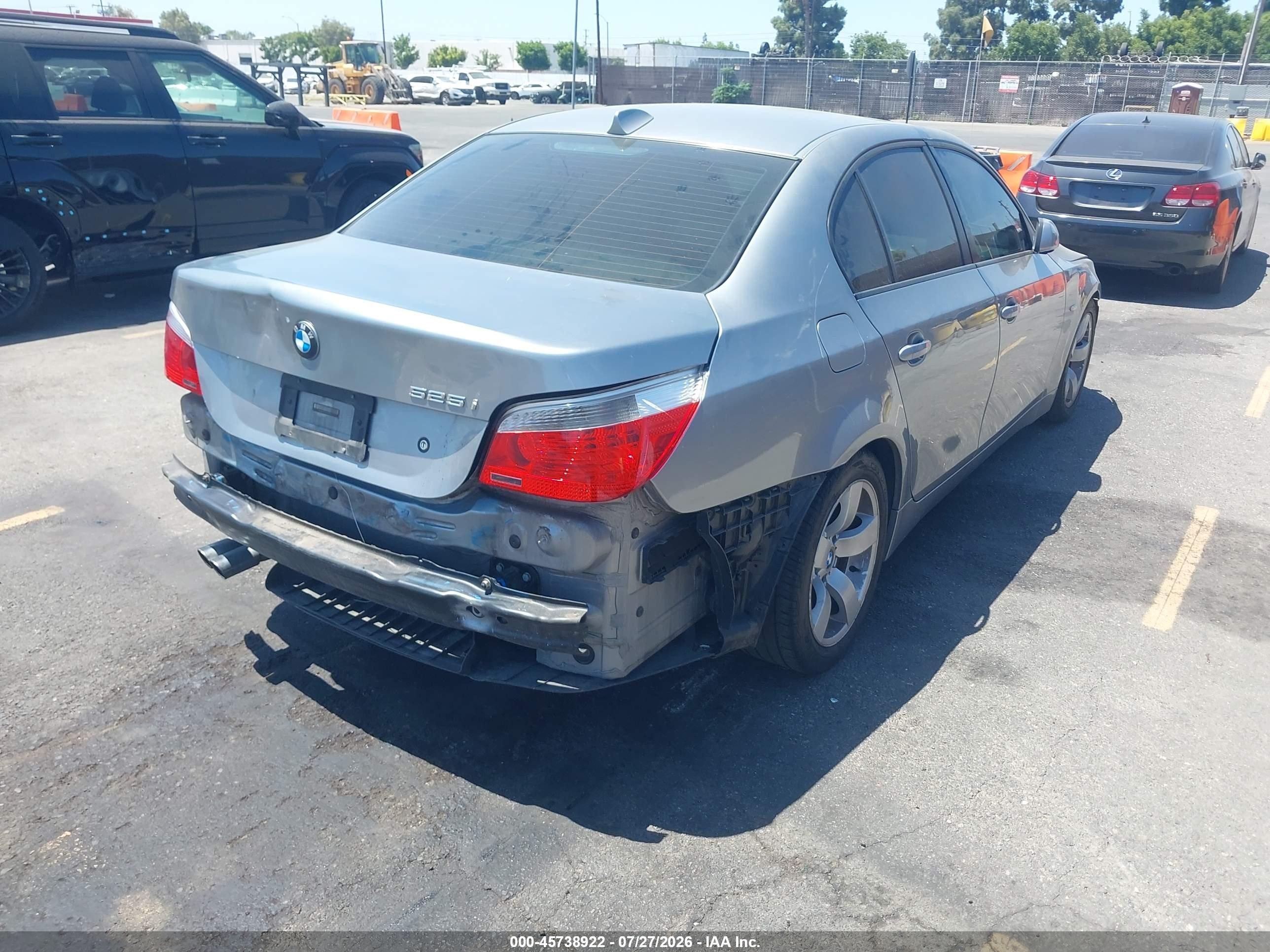 2006 Bmw 525i   Silver vin: WBANE53516CK91687