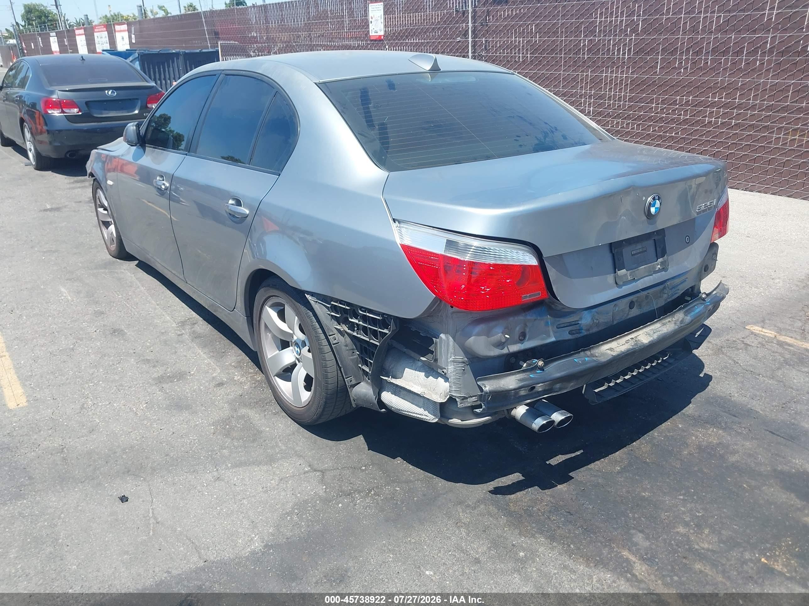2006 Bmw 525i   Silver vin: WBANE53516CK91687