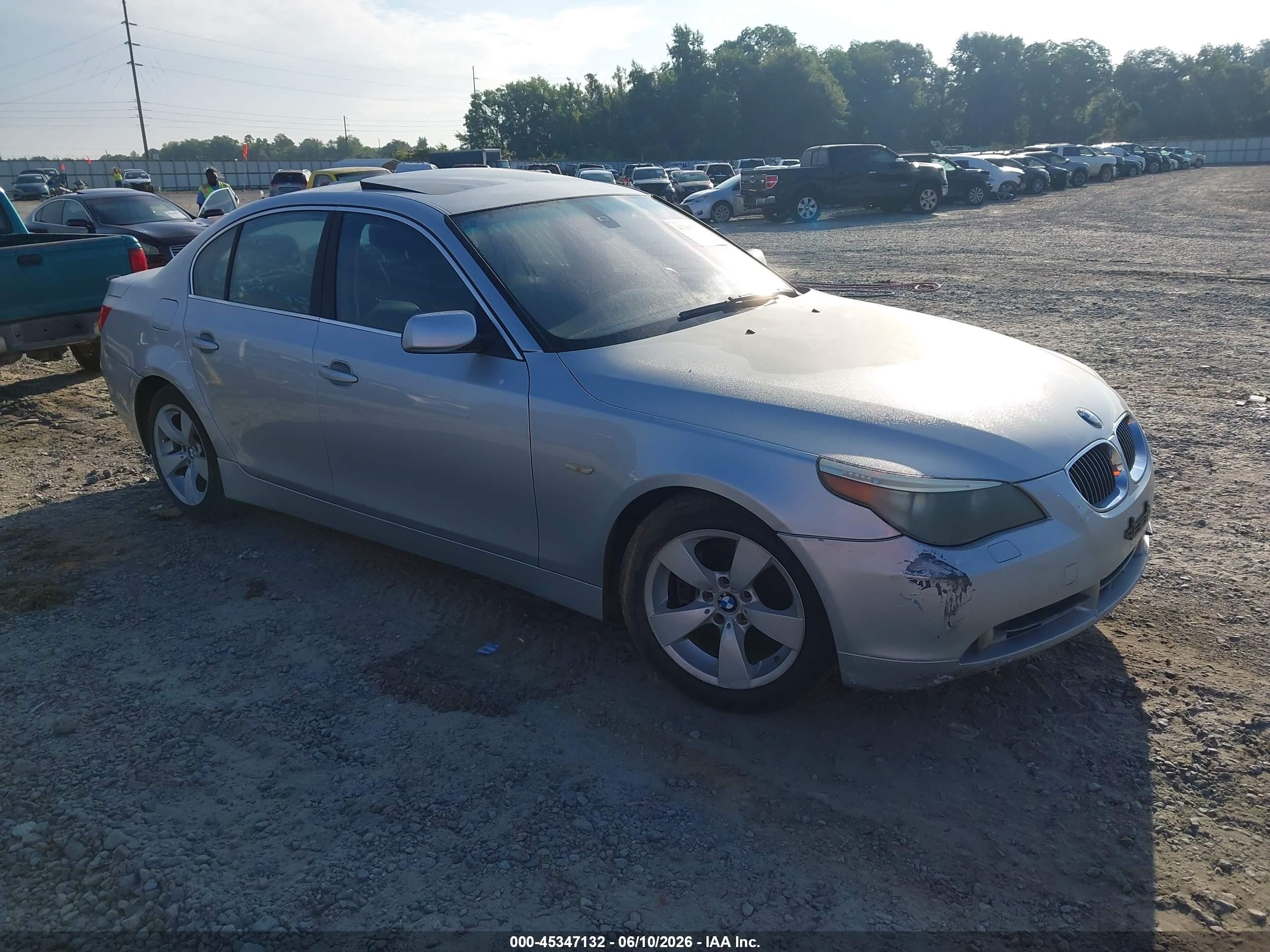2007 Bmw 525i   Серебряный vin: WBANE53517CW66608