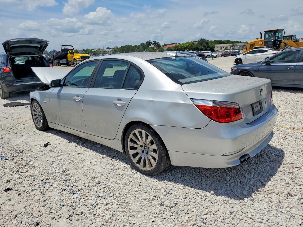 2006 Bmw 525 I Silver vin: WBANE53526CK90614