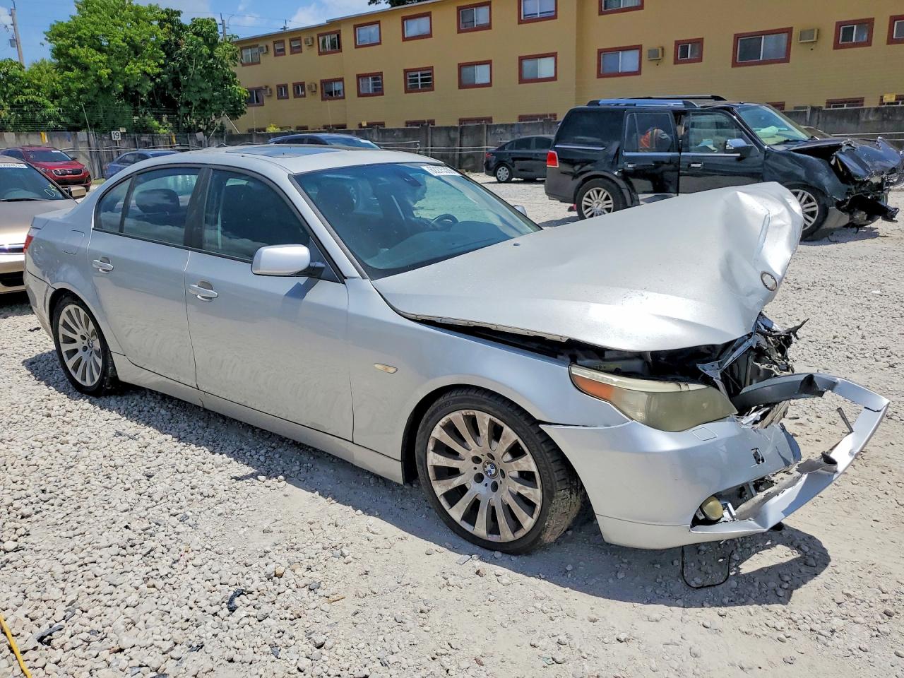 2006 Bmw 525 I Silver vin: WBANE53526CK90614