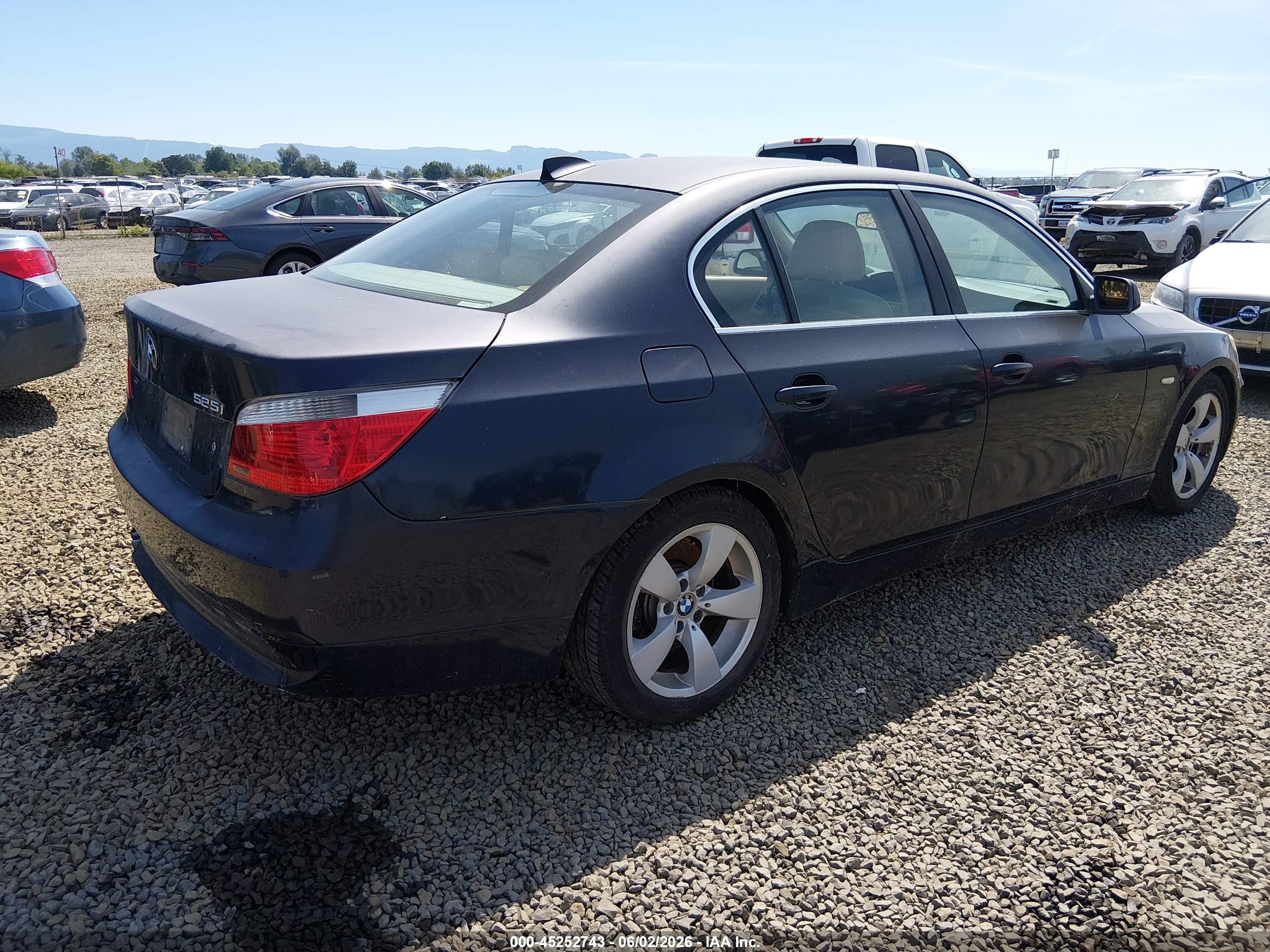 2007 Bmw 525i   Gray vin: WBANE53537CK92390