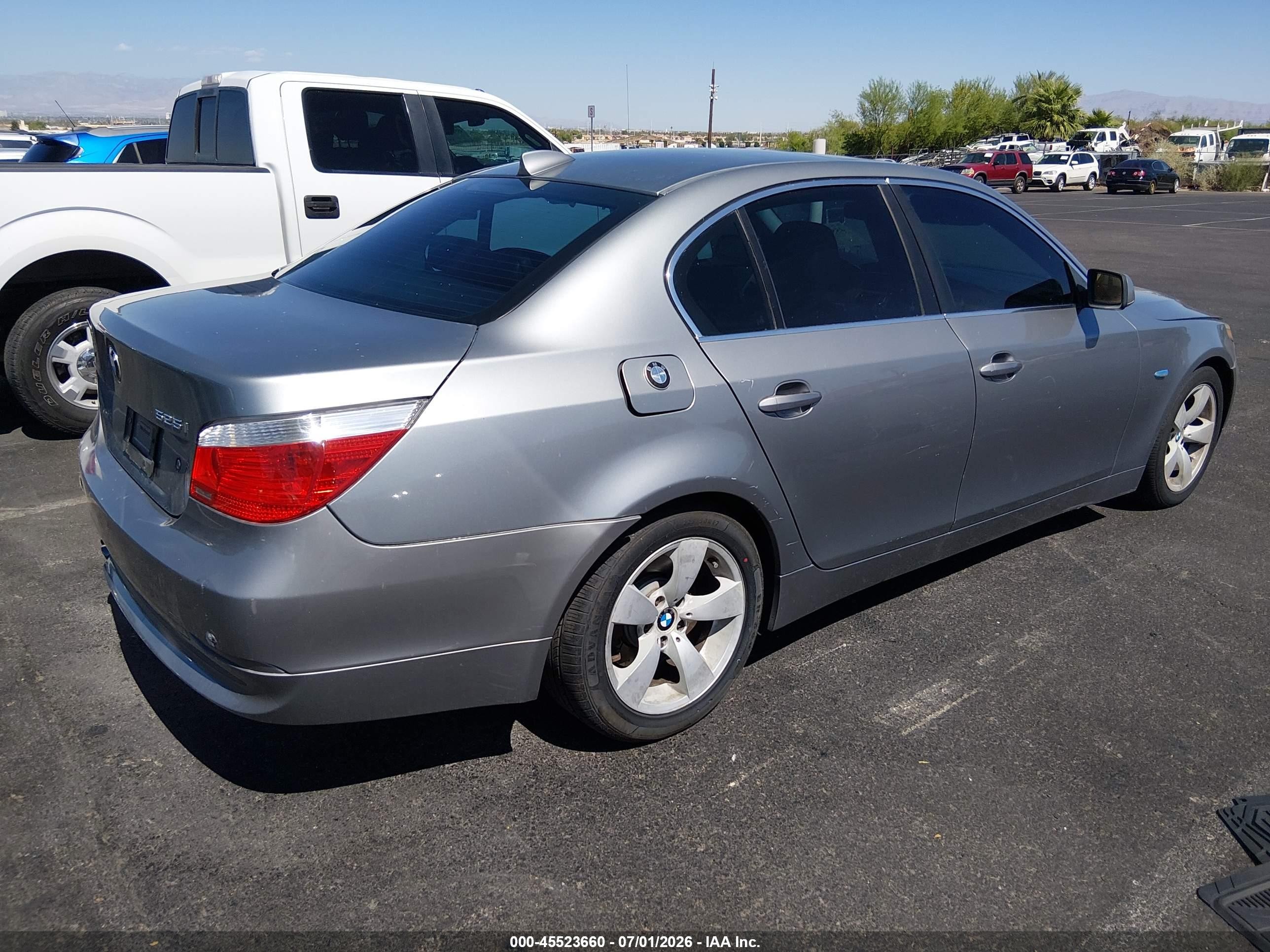 2007 Bmw 525i   Silver vin: WBANE53537CY07131