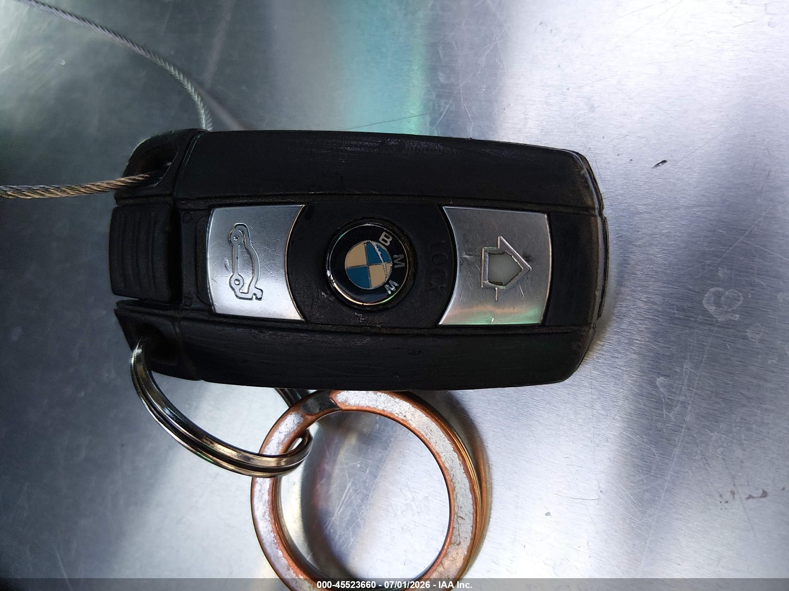 2007 Bmw 525i   Silver vin: WBANE53537CY07131