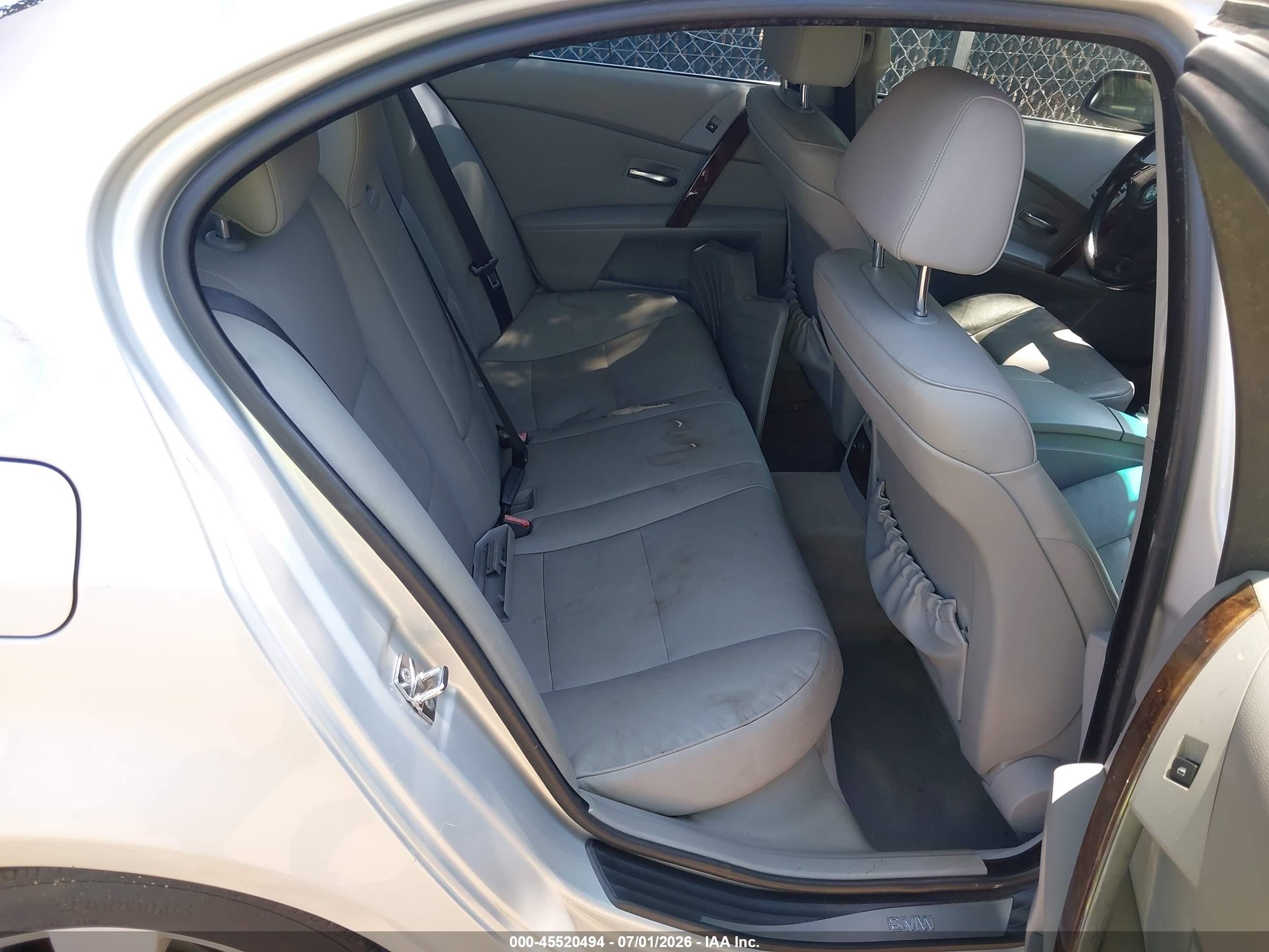 2006 Bmw 525i   Silver vin: WBANE53546CK79839