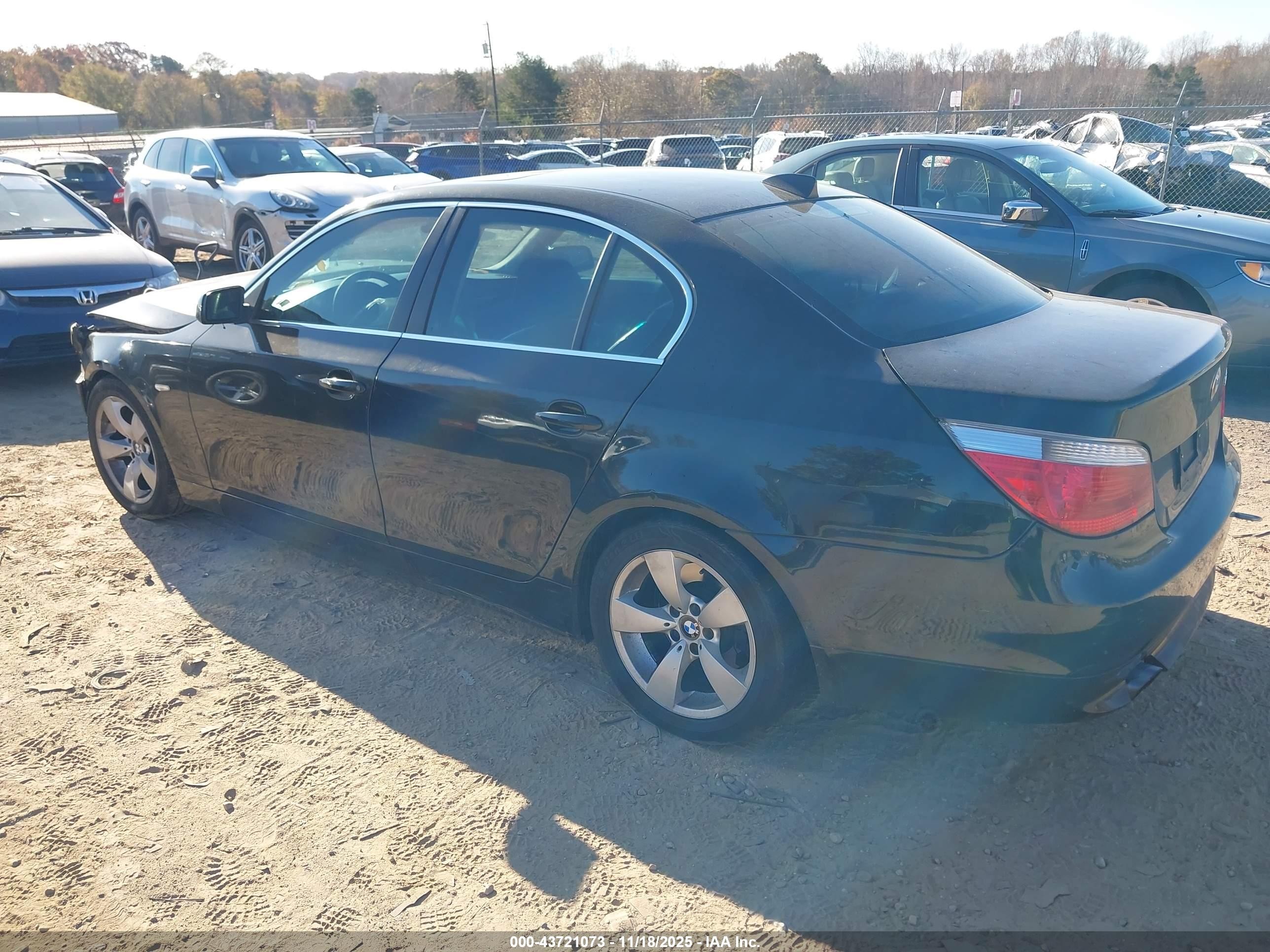 2006 Bmw 525i   Black vin: WBANE53546CK88640