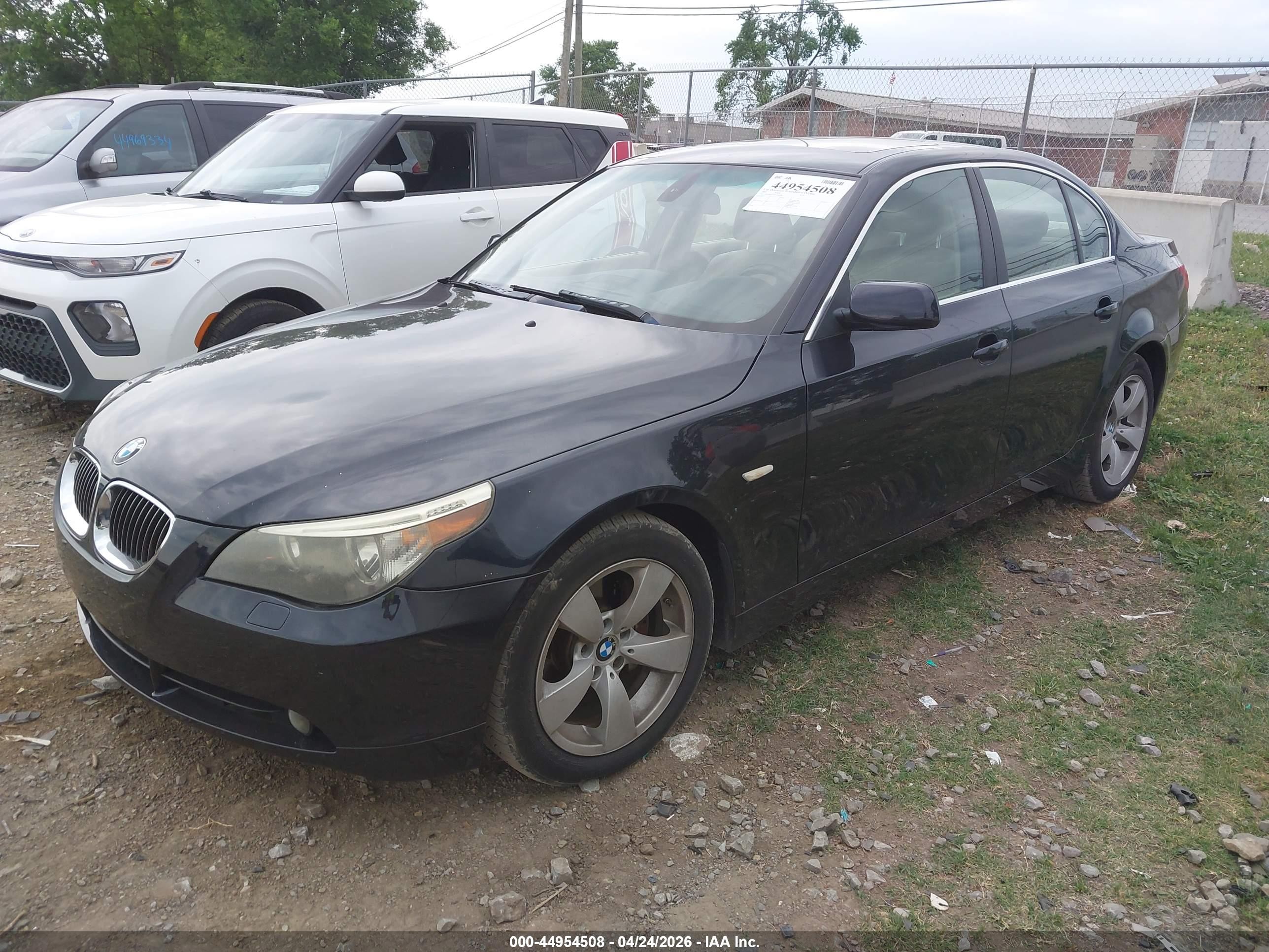2007 Bmw 525i Blue vin: WBANE53547CW66280
