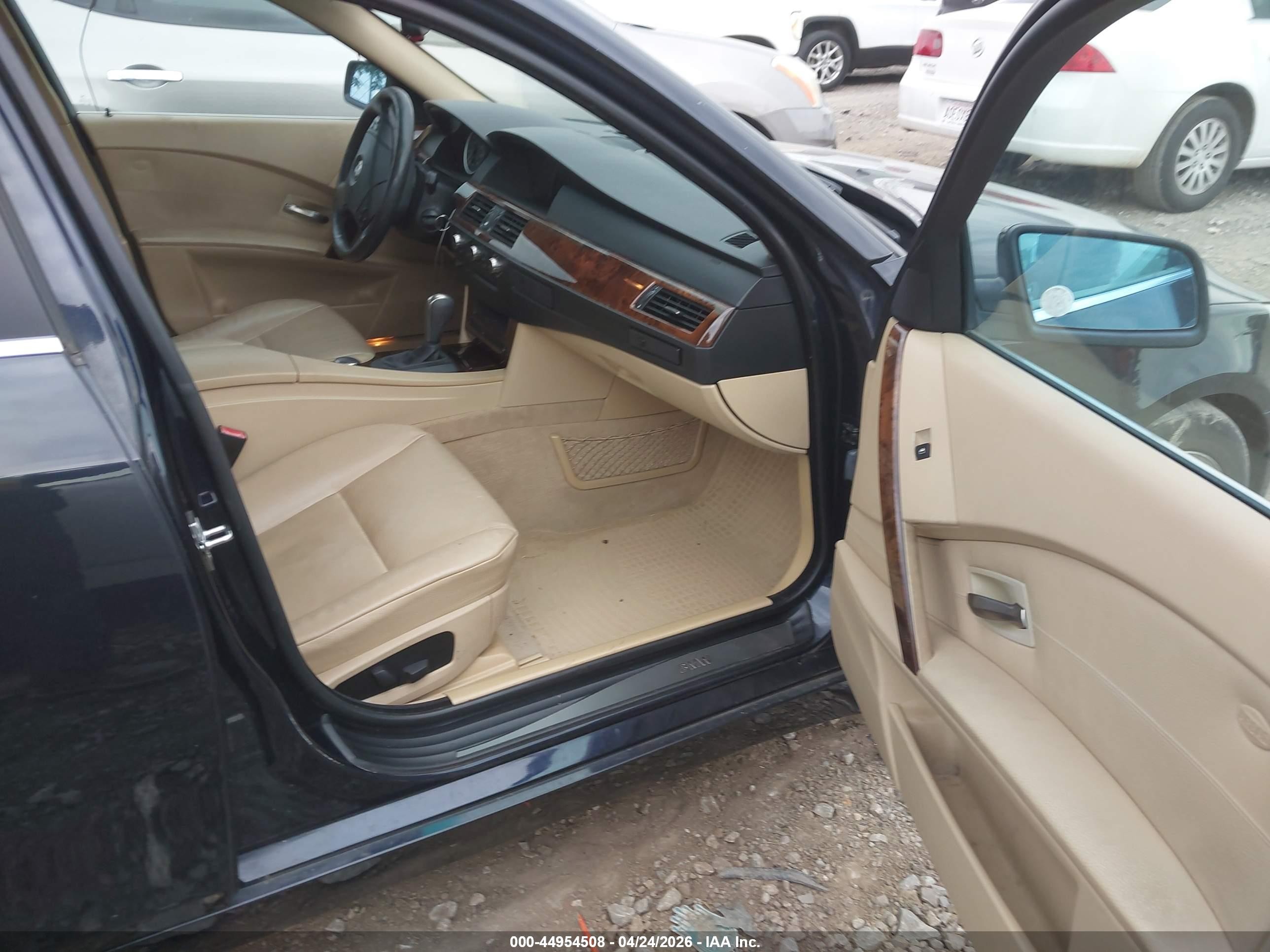 2007 Bmw 525i Blue vin: WBANE53547CW66280