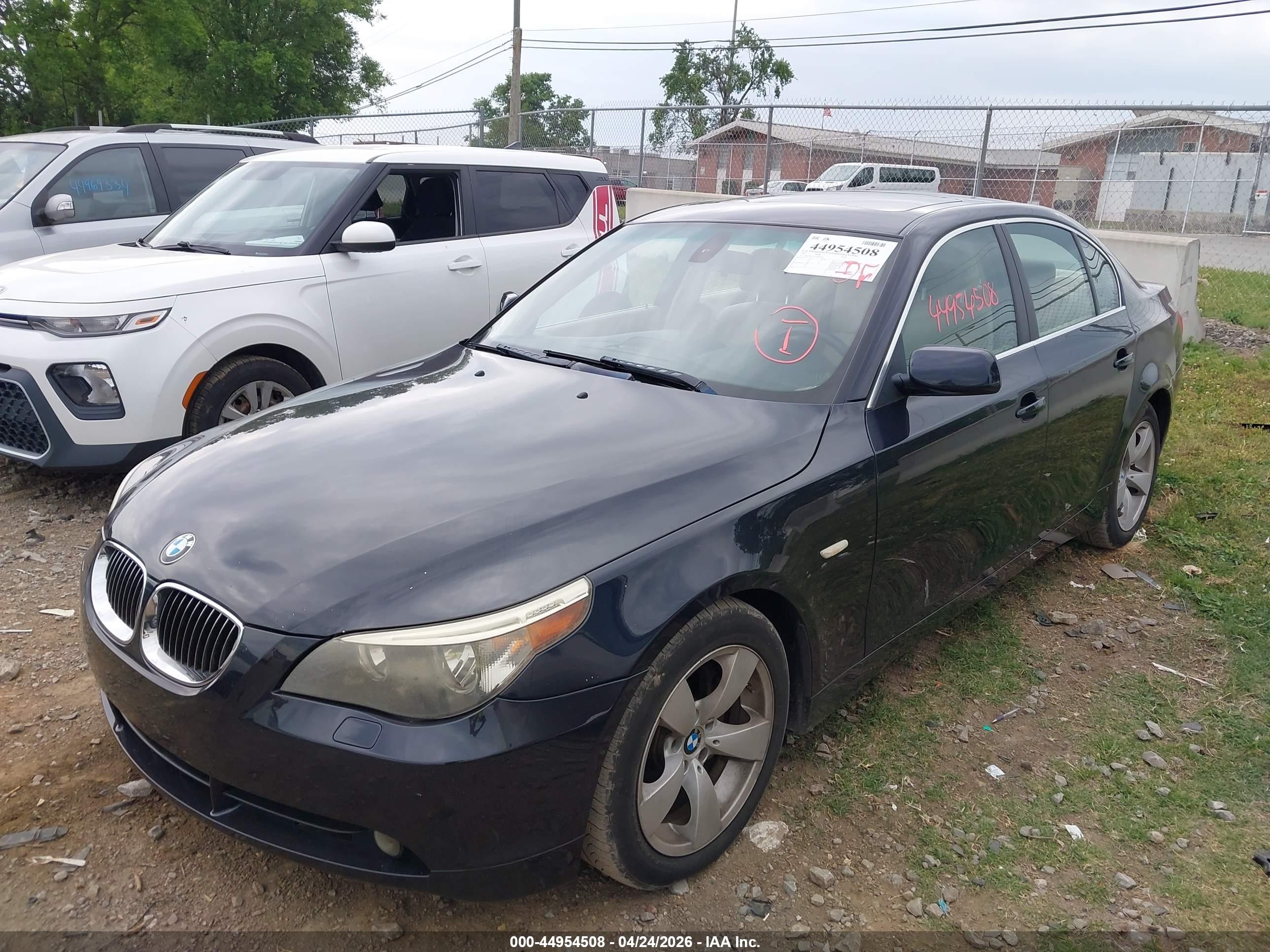 2007 Bmw 525i Blue vin: WBANE53547CW66280