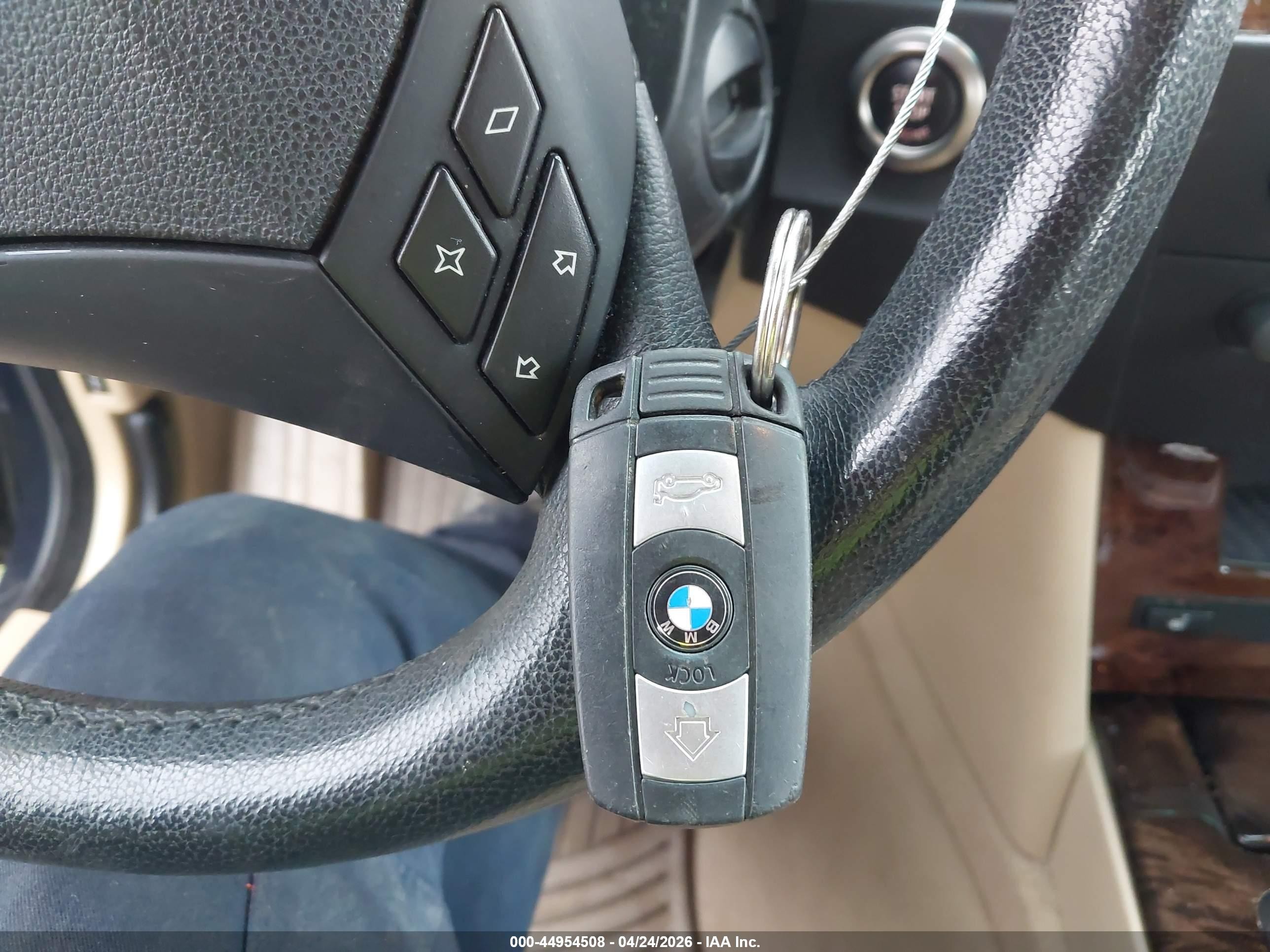 2007 Bmw 525i Blue vin: WBANE53547CW66280