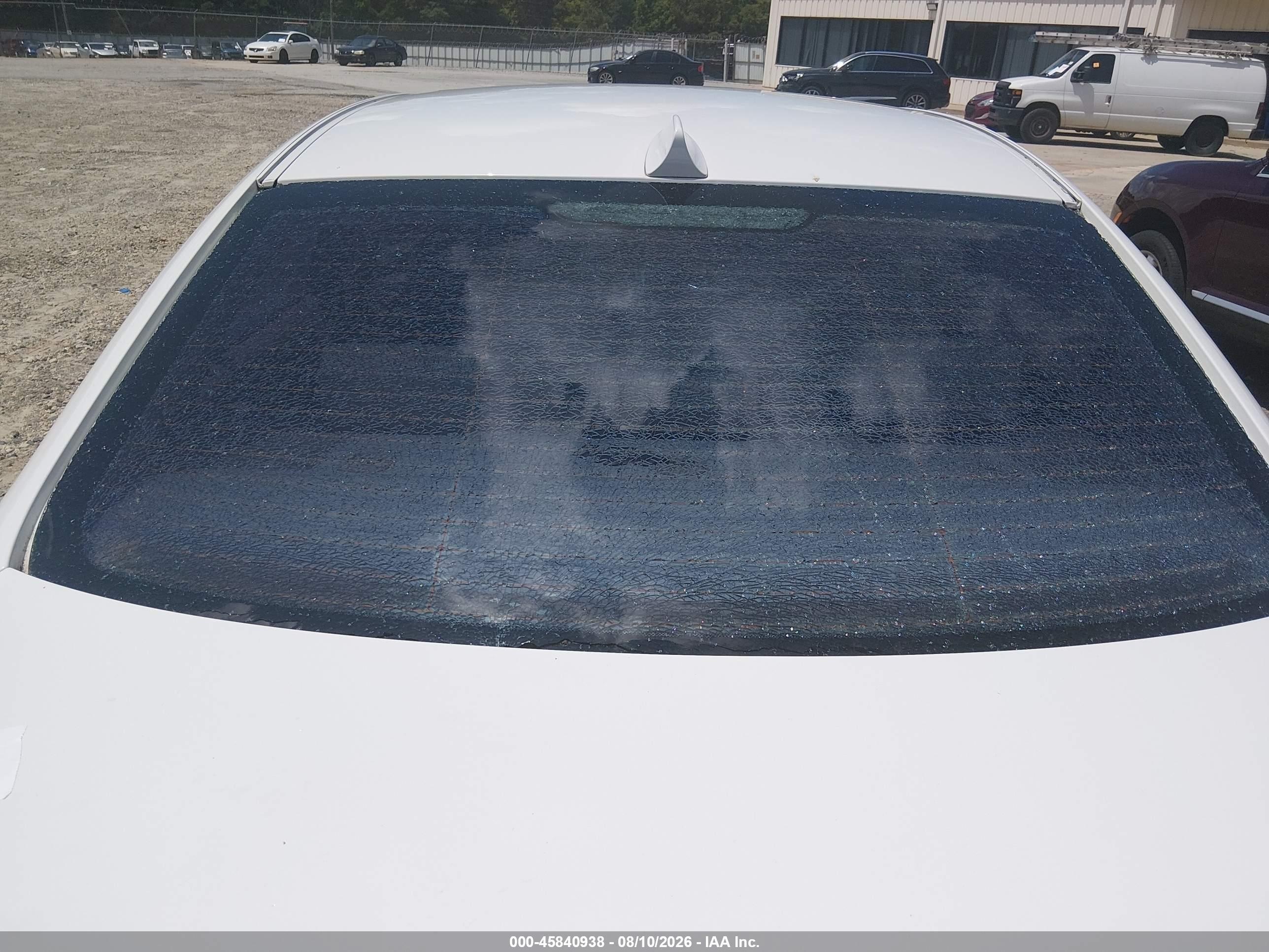 2007 Bmw 525i   White vin: WBANE53557CY07762