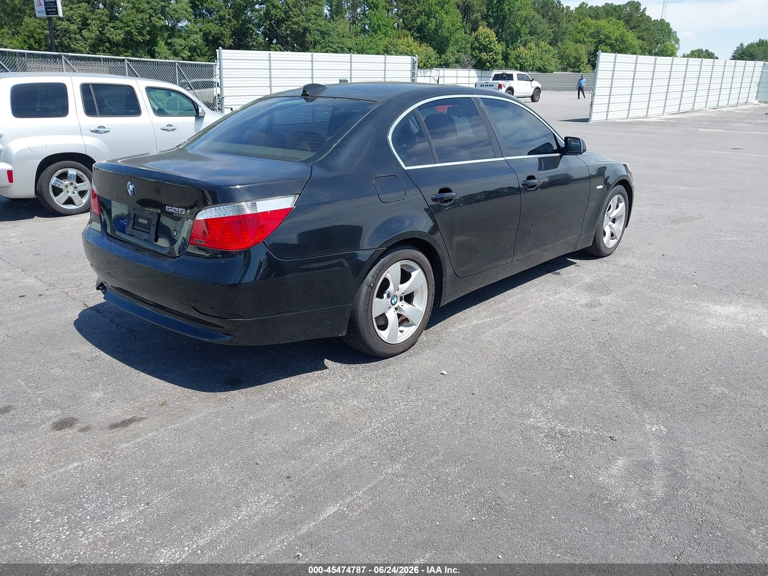 2006 Bmw 525i   Black vin: WBANE53566CK78854