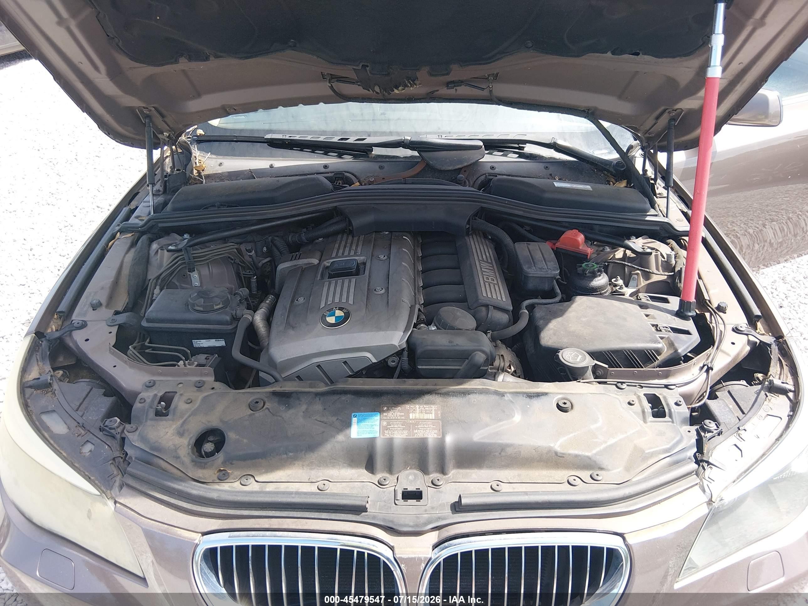 2007 Bmw 525i   Желто-коричневый vin: WBANE53567CK92867