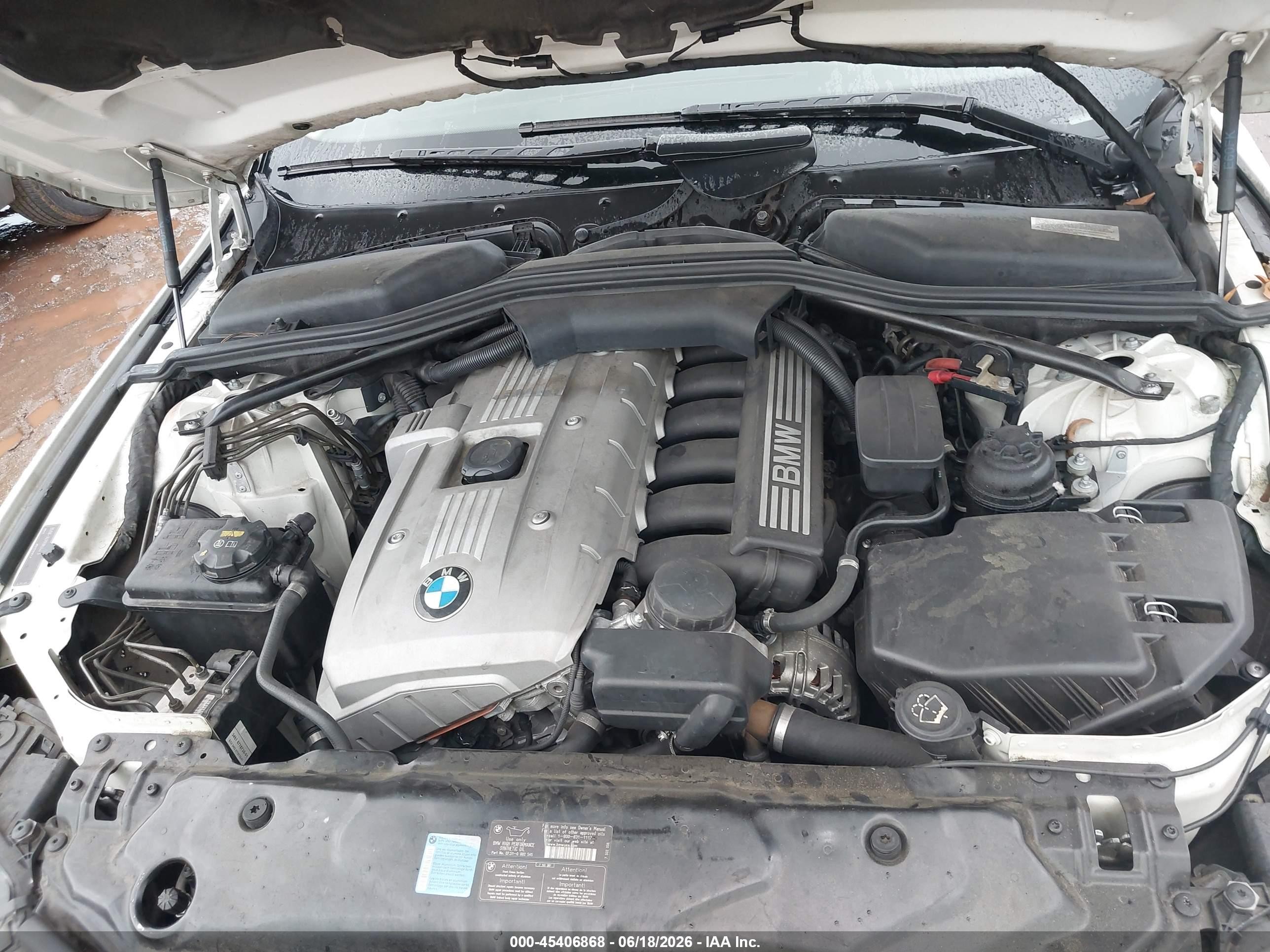 2007 Bmw 525i   White vin: WBANE53587CW61308