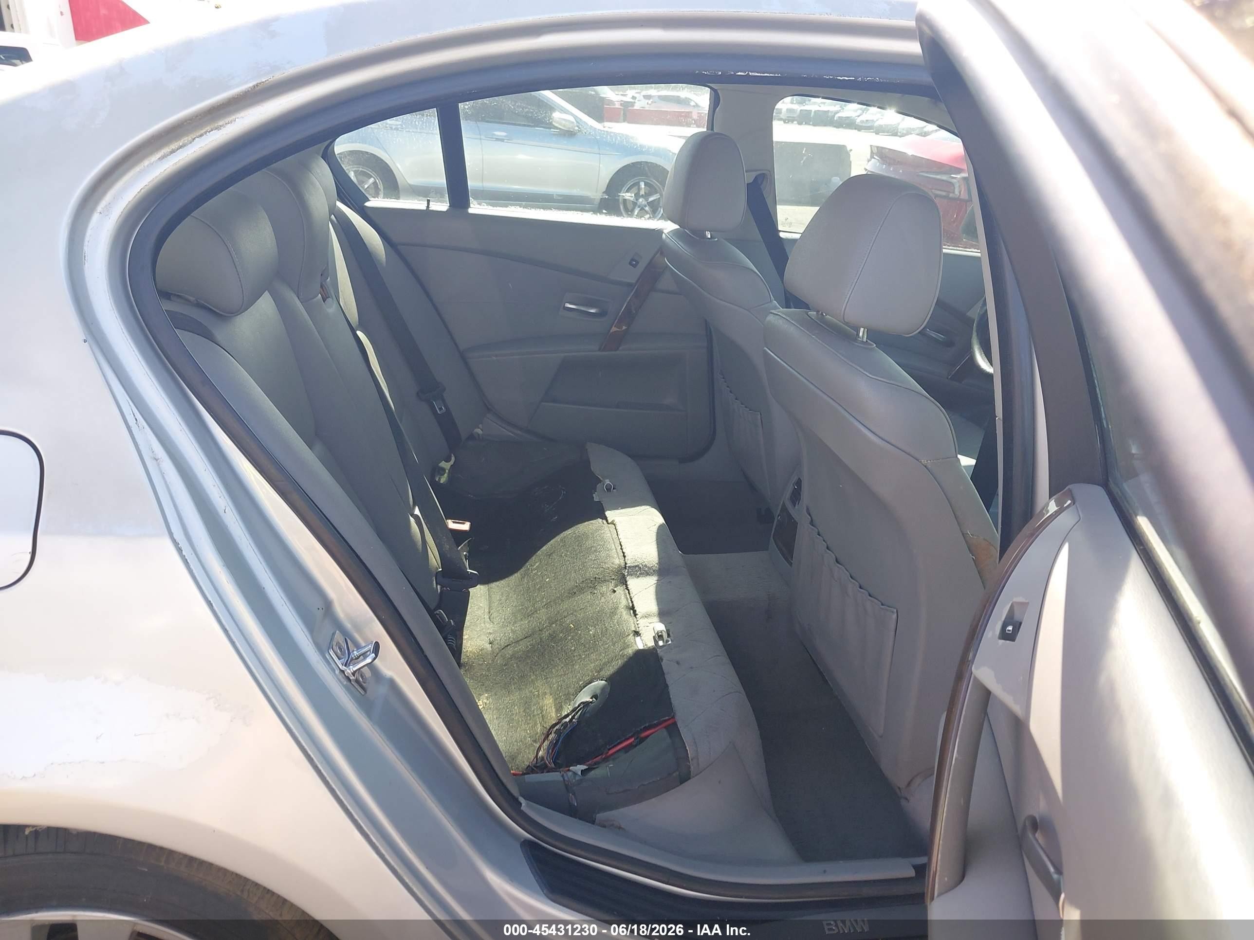 2006 Bmw 530i   Silver vin: WBANE73536CM34294