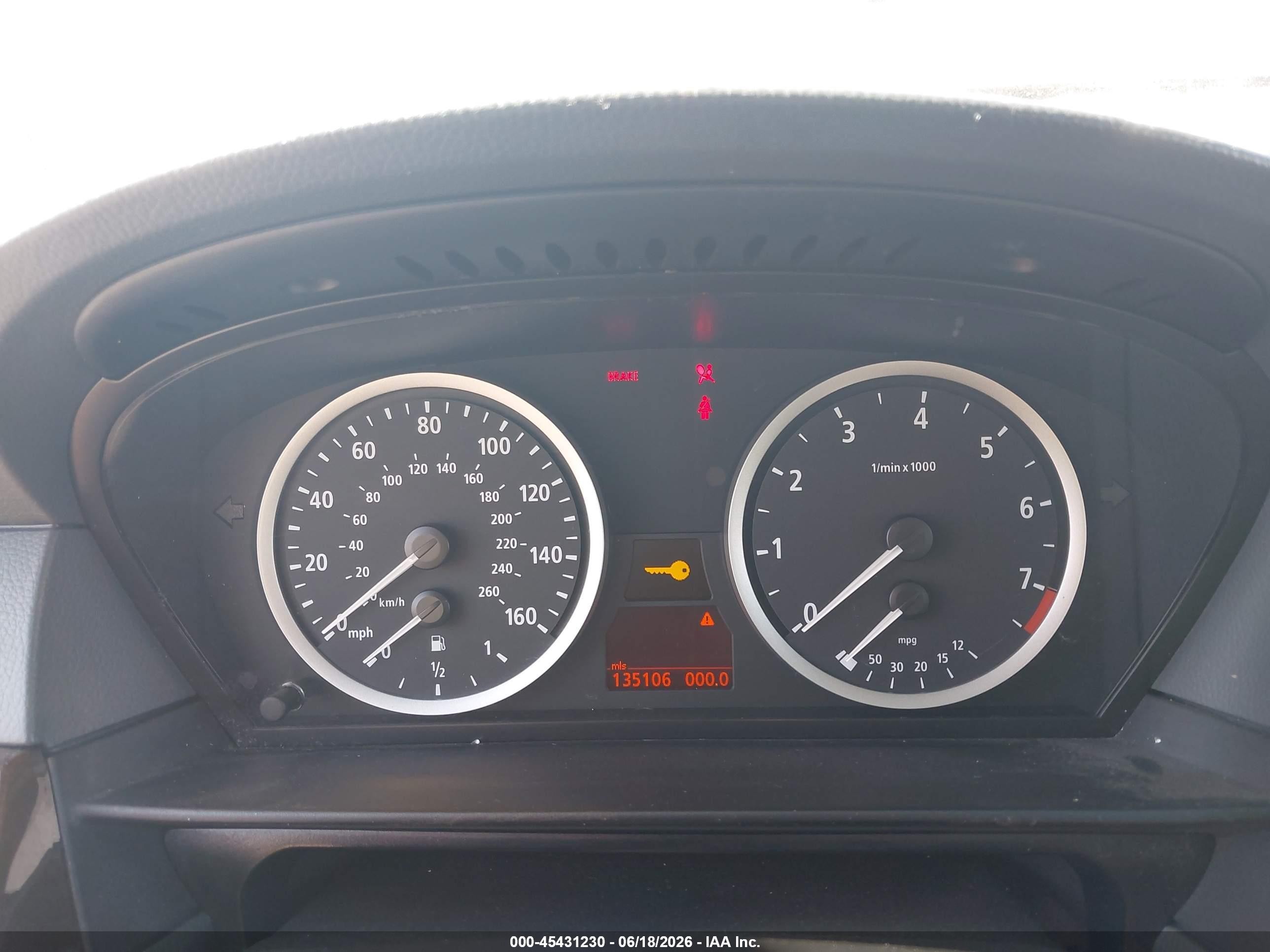 2006 Bmw 530i   Silver vin: WBANE73536CM34294