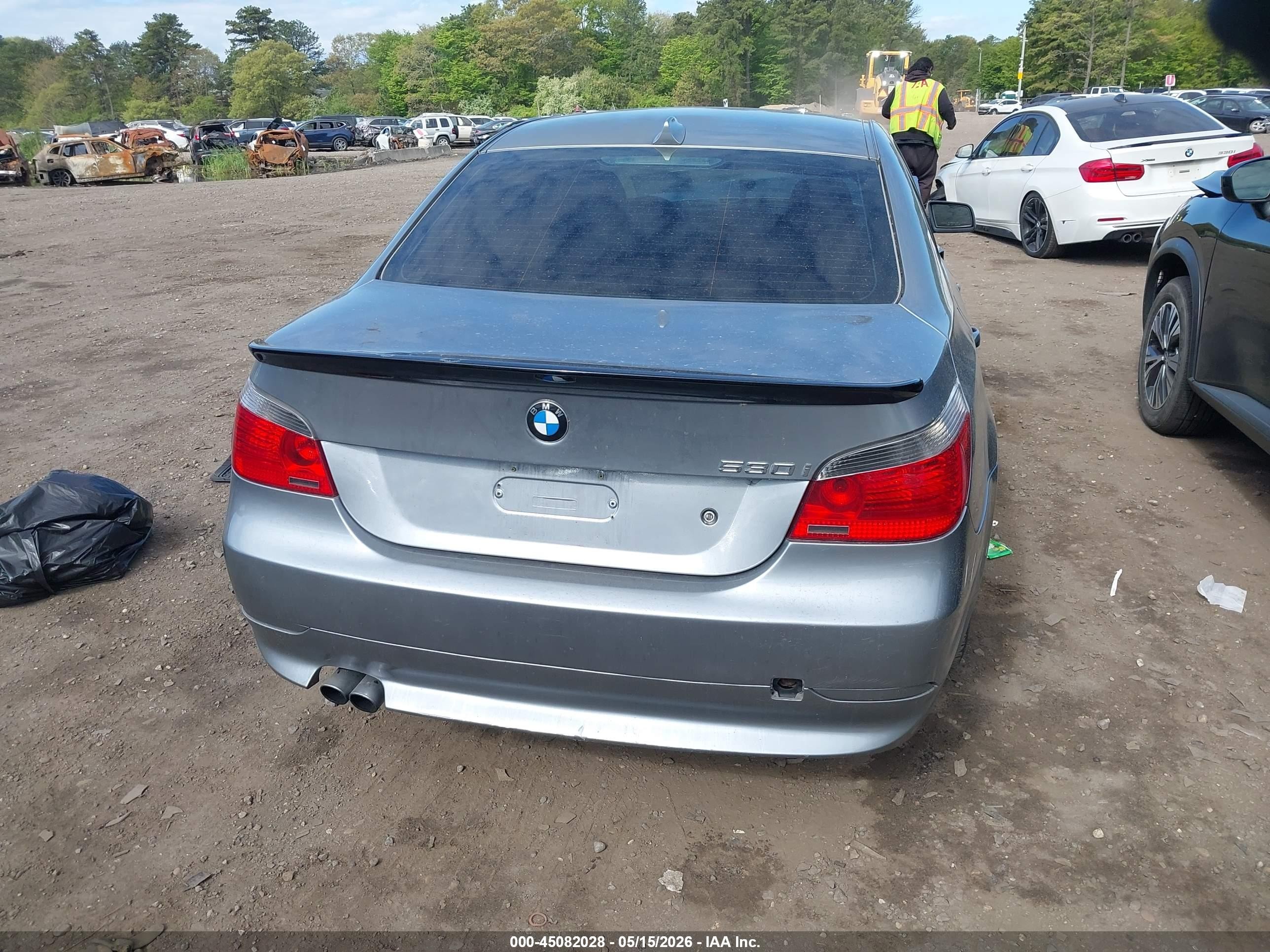 2007 Bmw 530i   Silver vin: WBANE73537CM56507