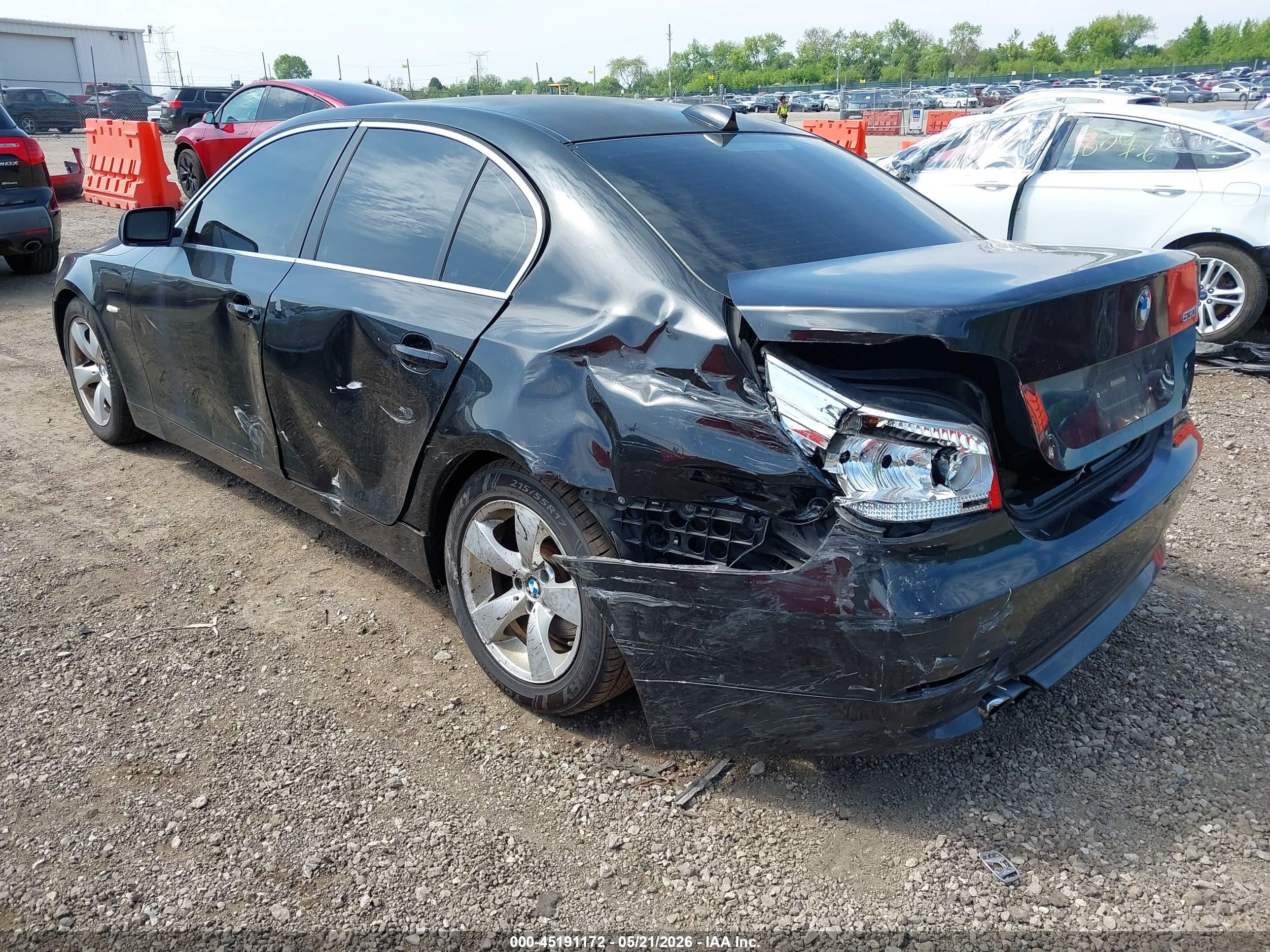 2007 Bmw 530i   Black vin: WBANE73547CM44737