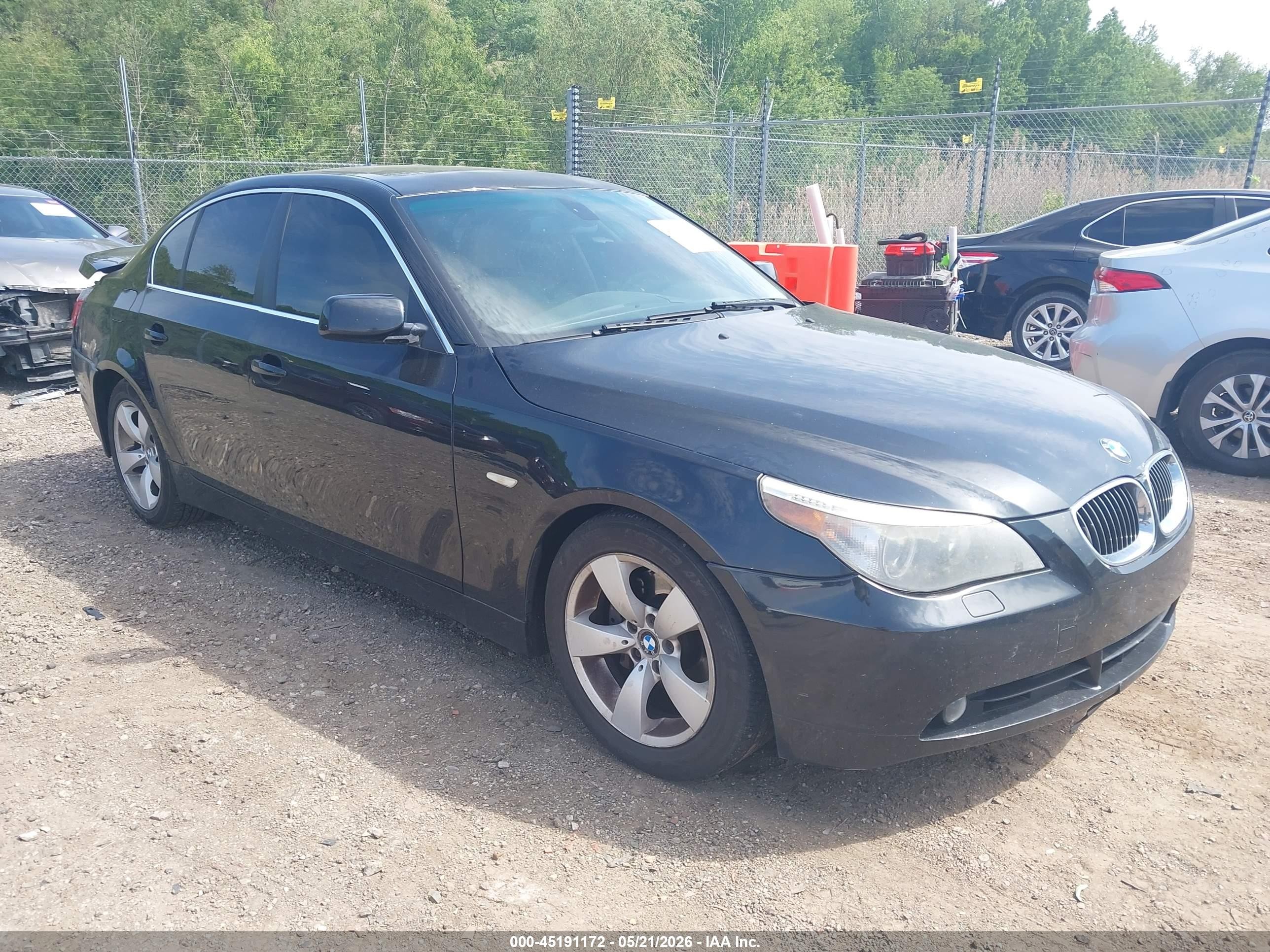 2007 Bmw 530i   Black vin: WBANE73547CM44737