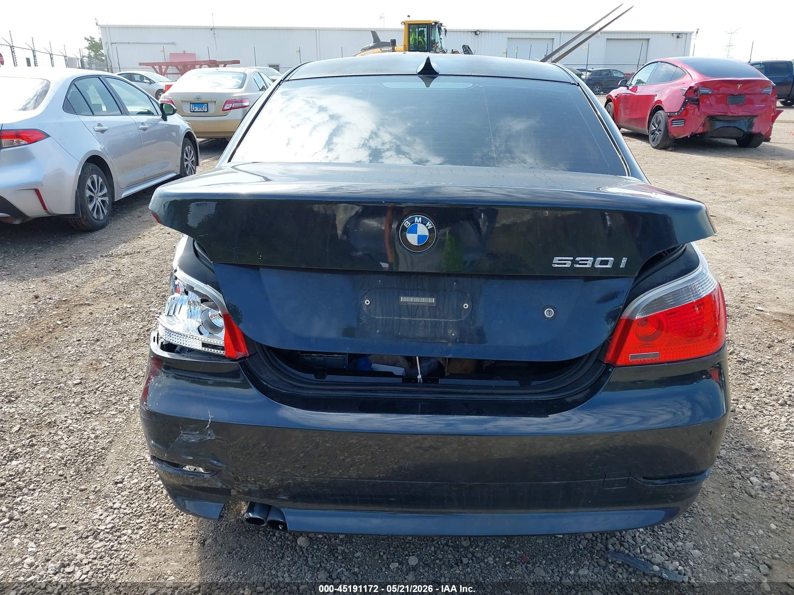 2007 Bmw 530i   Black vin: WBANE73547CM44737