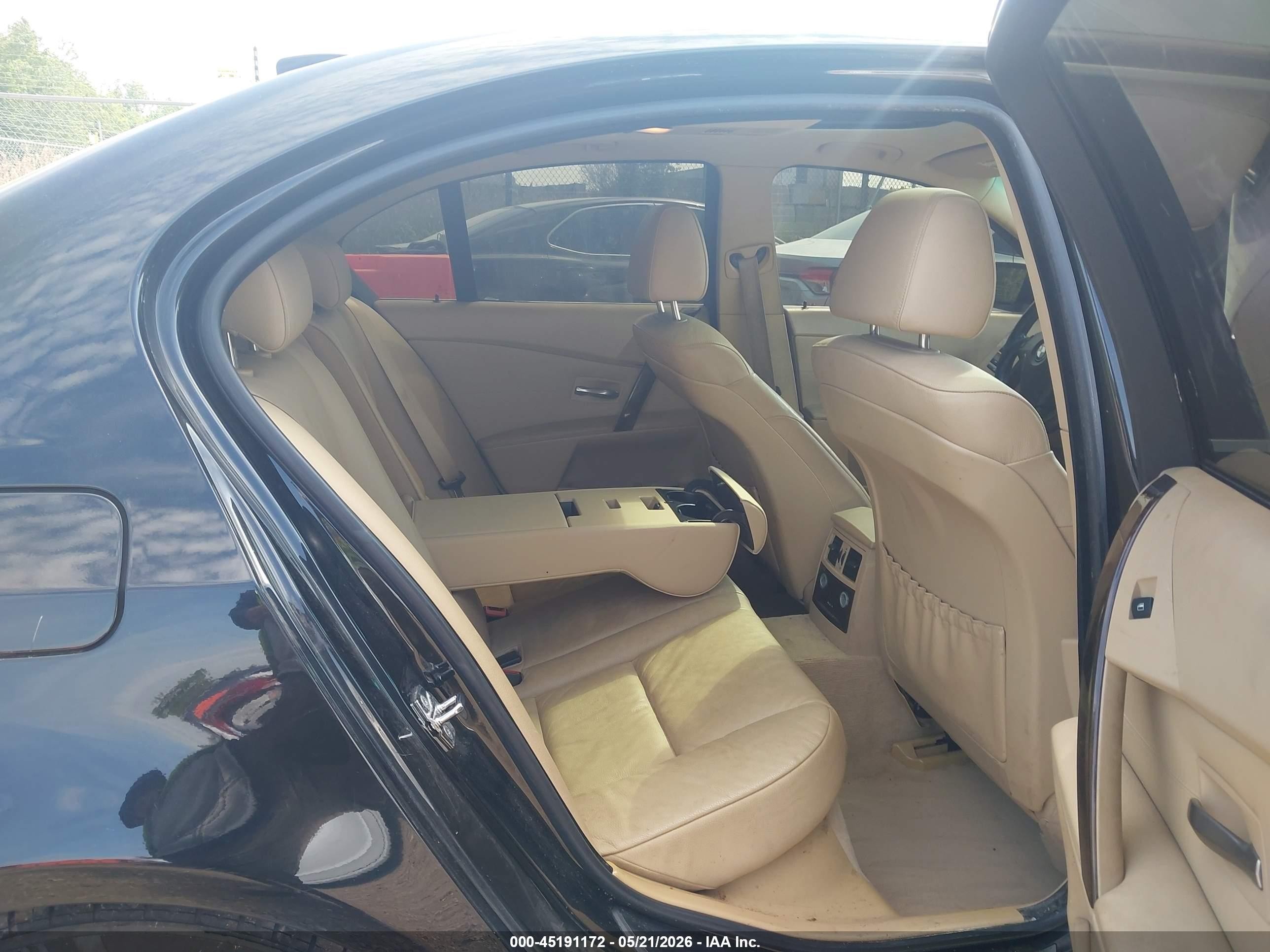 2007 Bmw 530i   Black vin: WBANE73547CM44737