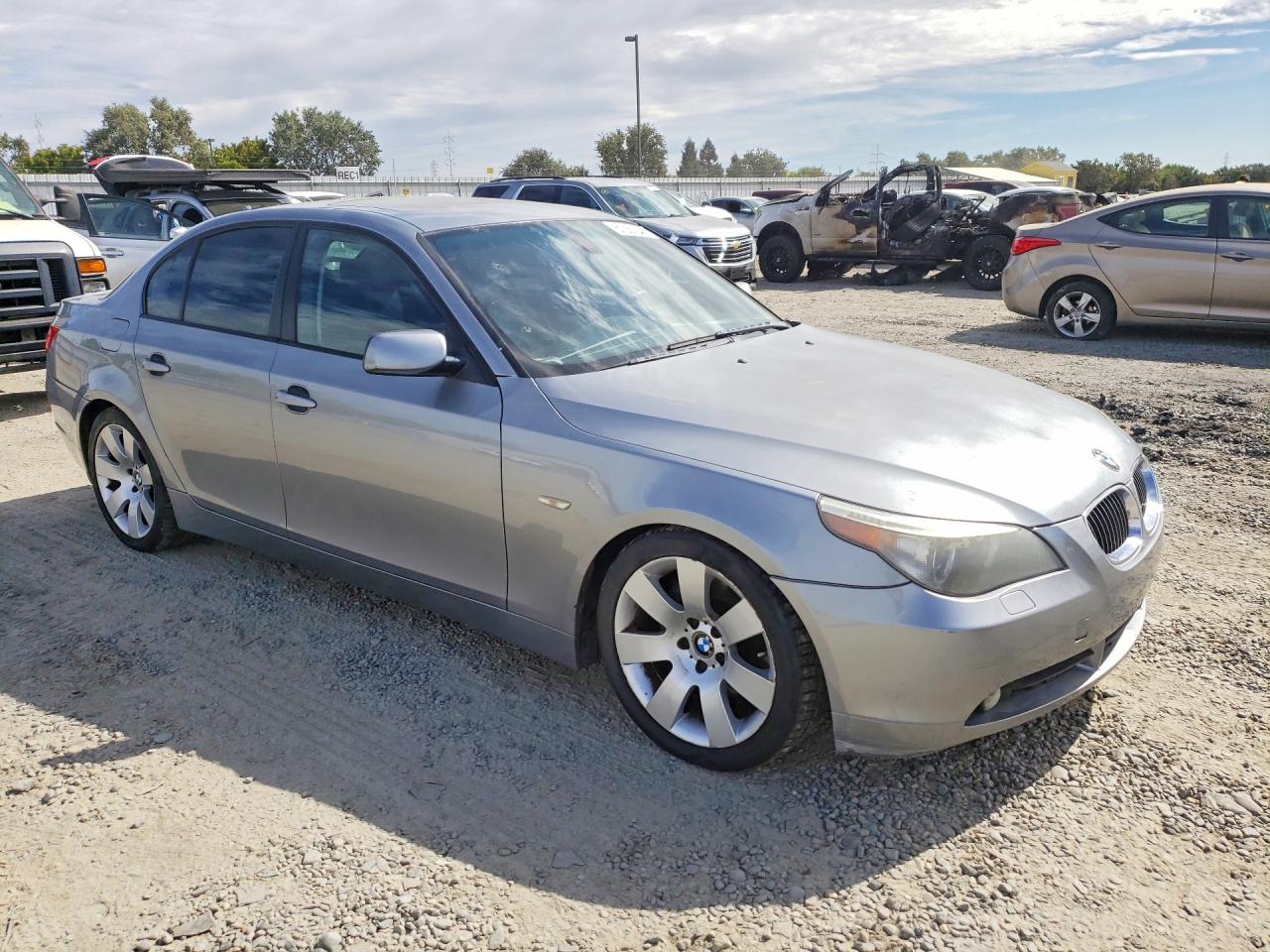 2007 Bmw 530 I Серый vin: WBANE73547CM53194