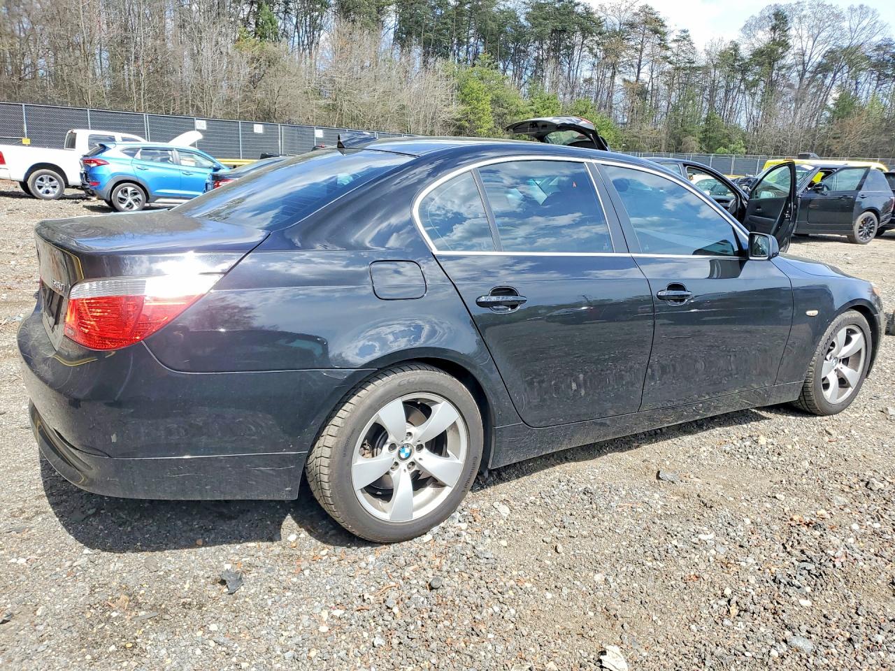 2007 Bmw 530 I Черный vin: WBANE73557CM47307