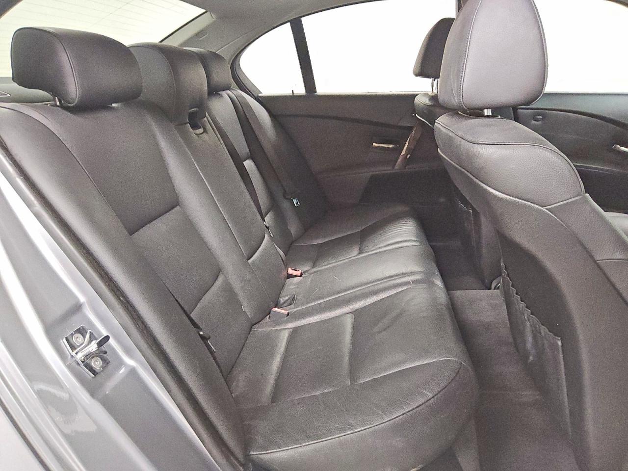 2007 Bmw 530 I Silver vin: WBANE73557CM57500