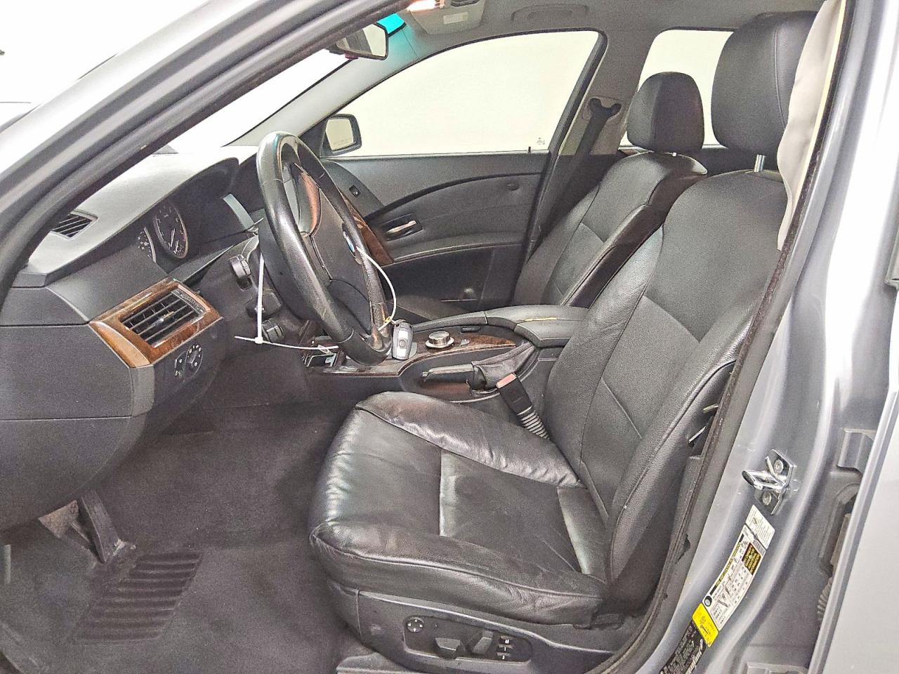 2007 Bmw 530 I Silver vin: WBANE73557CM57500