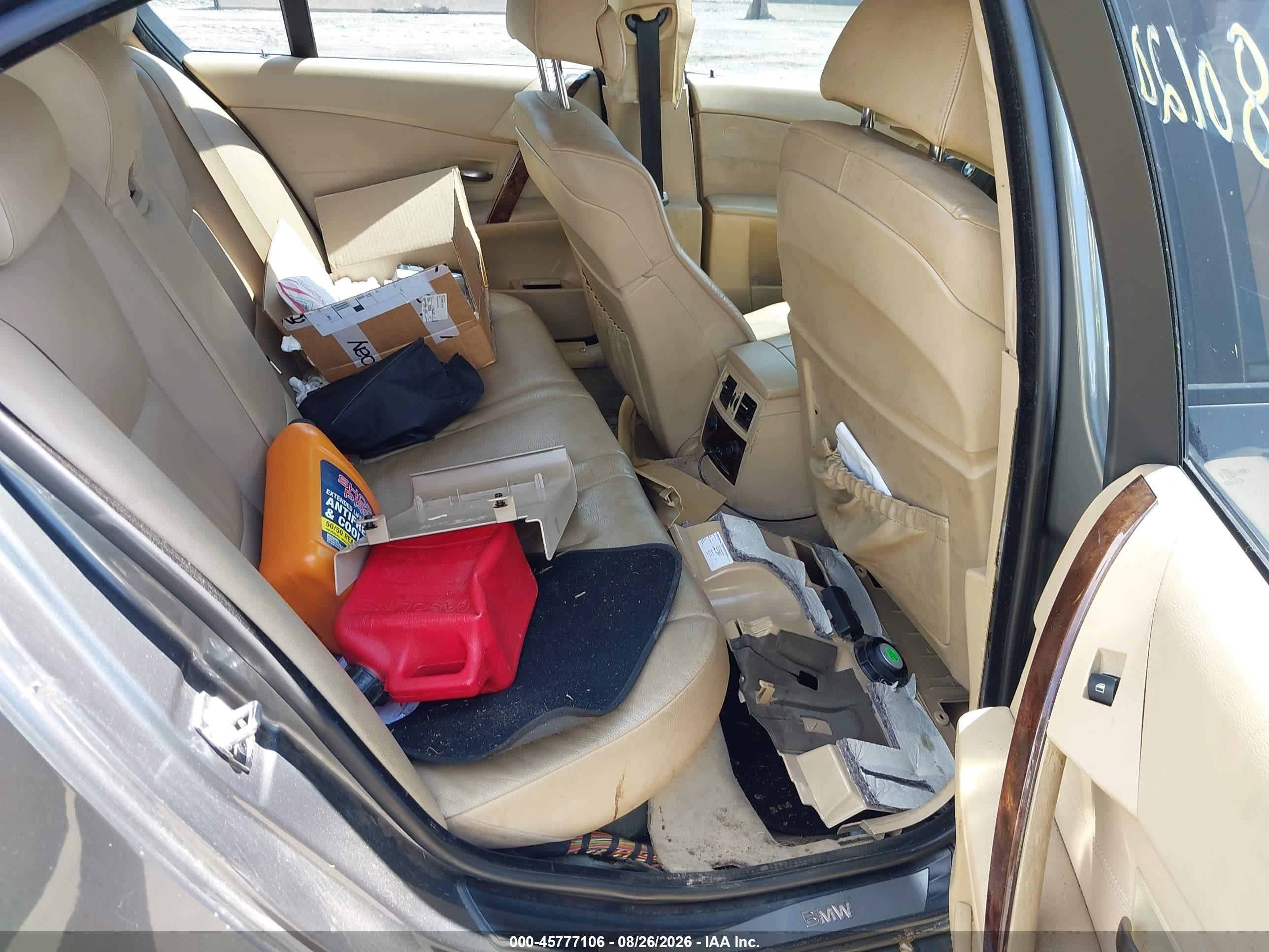2007 Bmw 530i   Серый vin: WBANE73567CM55710