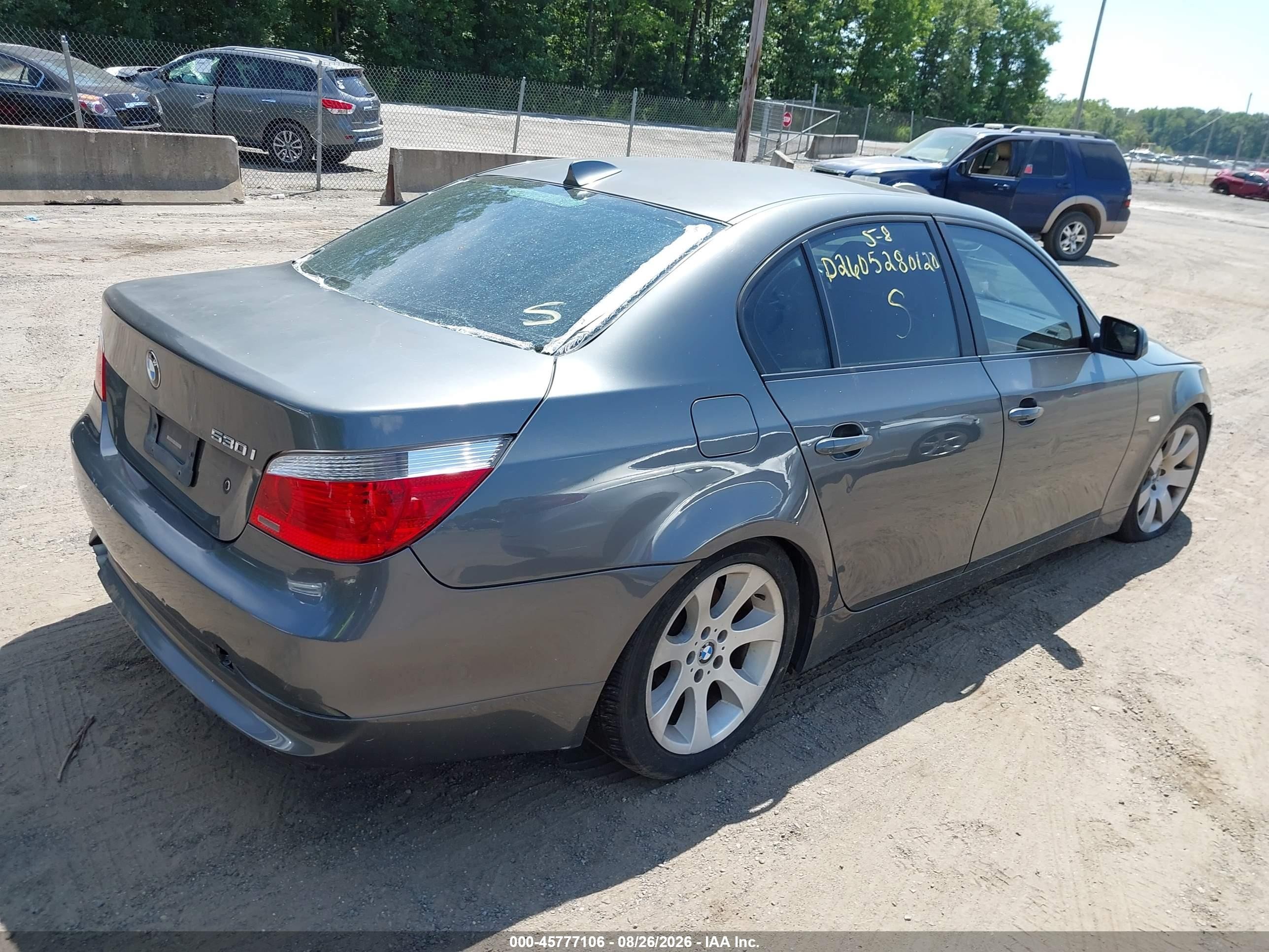 2007 Bmw 530i   Серый vin: WBANE73567CM55710