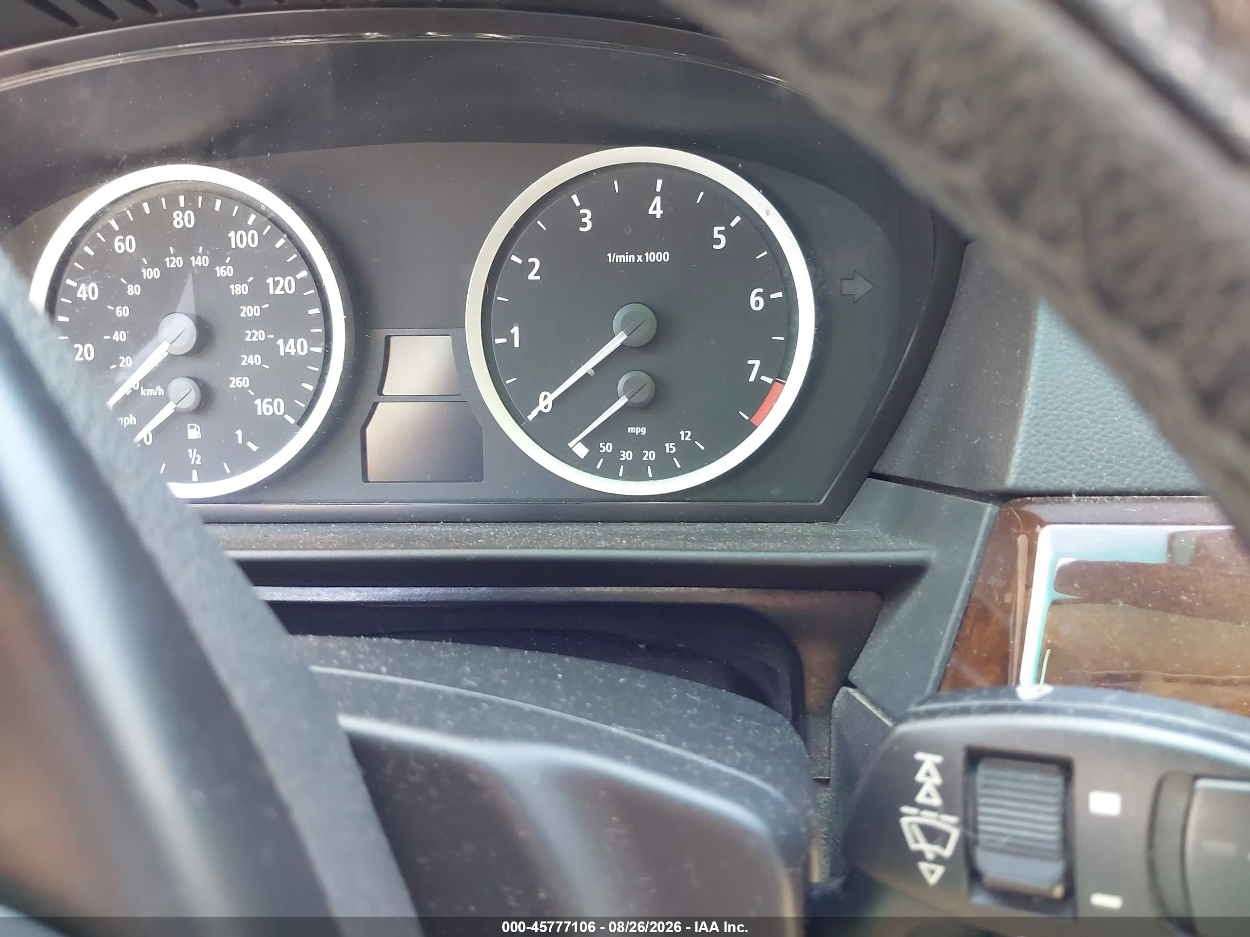 2007 Bmw 530i   Серый vin: WBANE73567CM55710