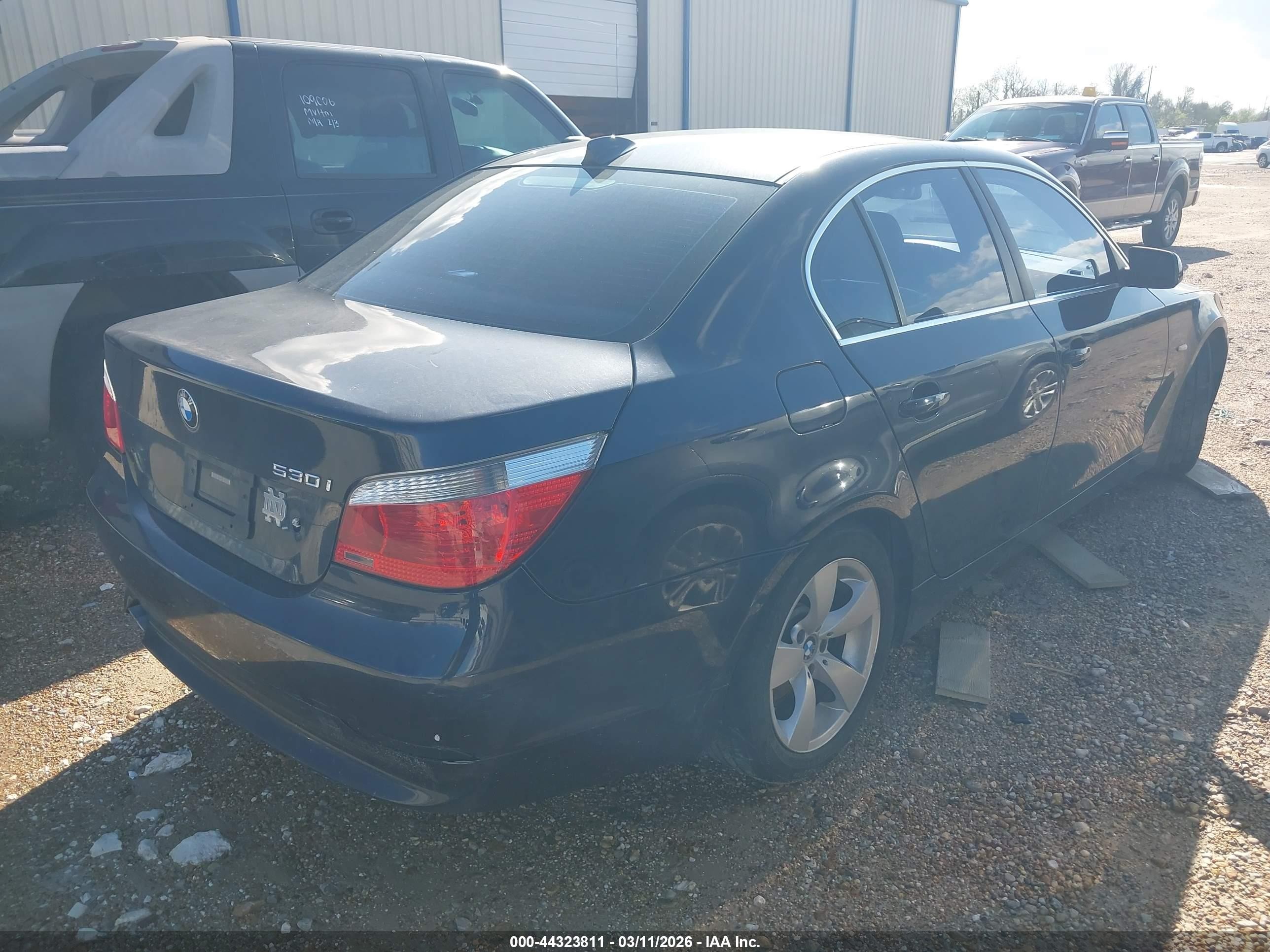 2007 Bmw 530i   Dark Blue vin: WBANE73597CM46922