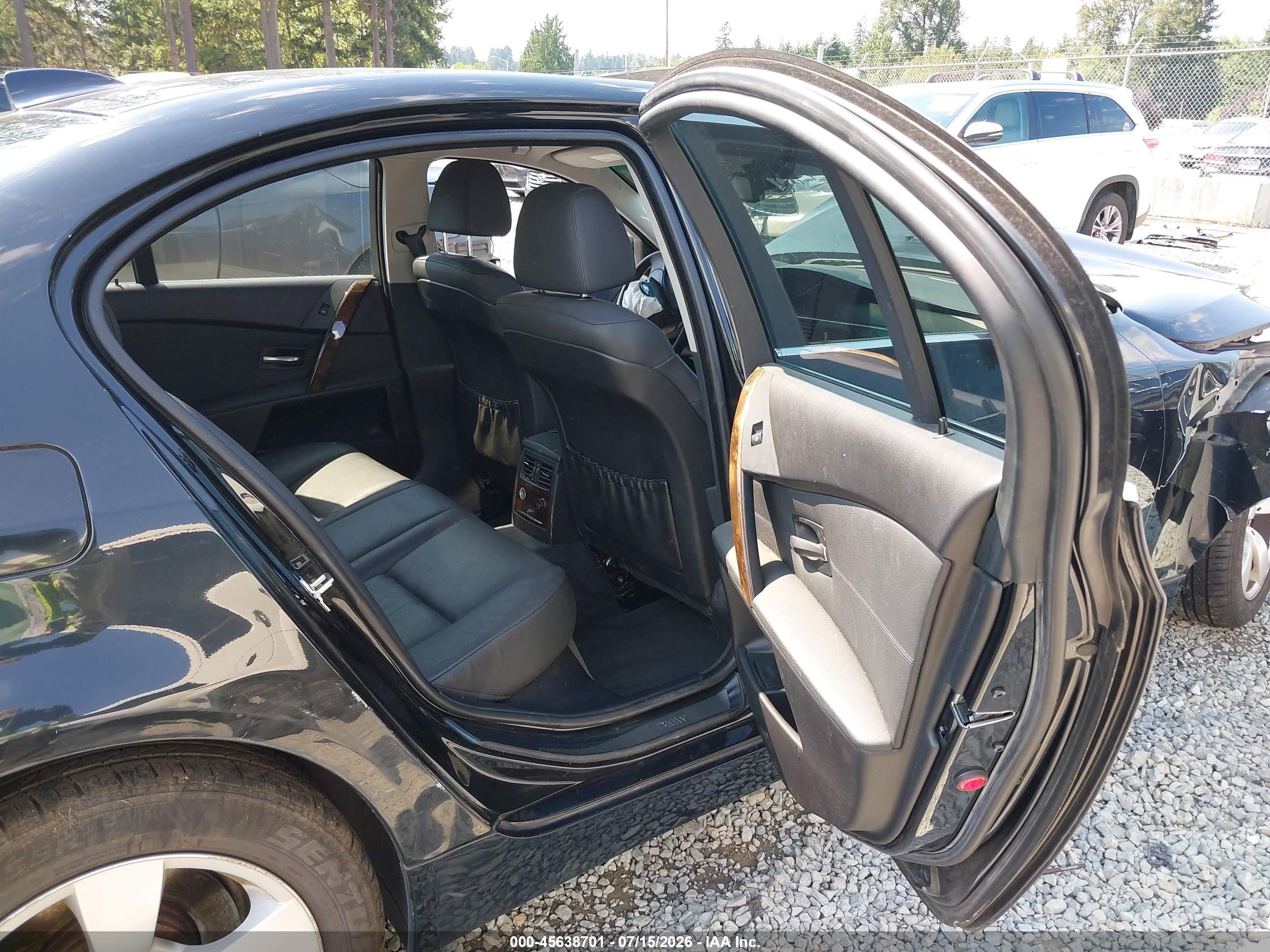 2007 Bmw 530i   Black vin: WBANE73597CM50971