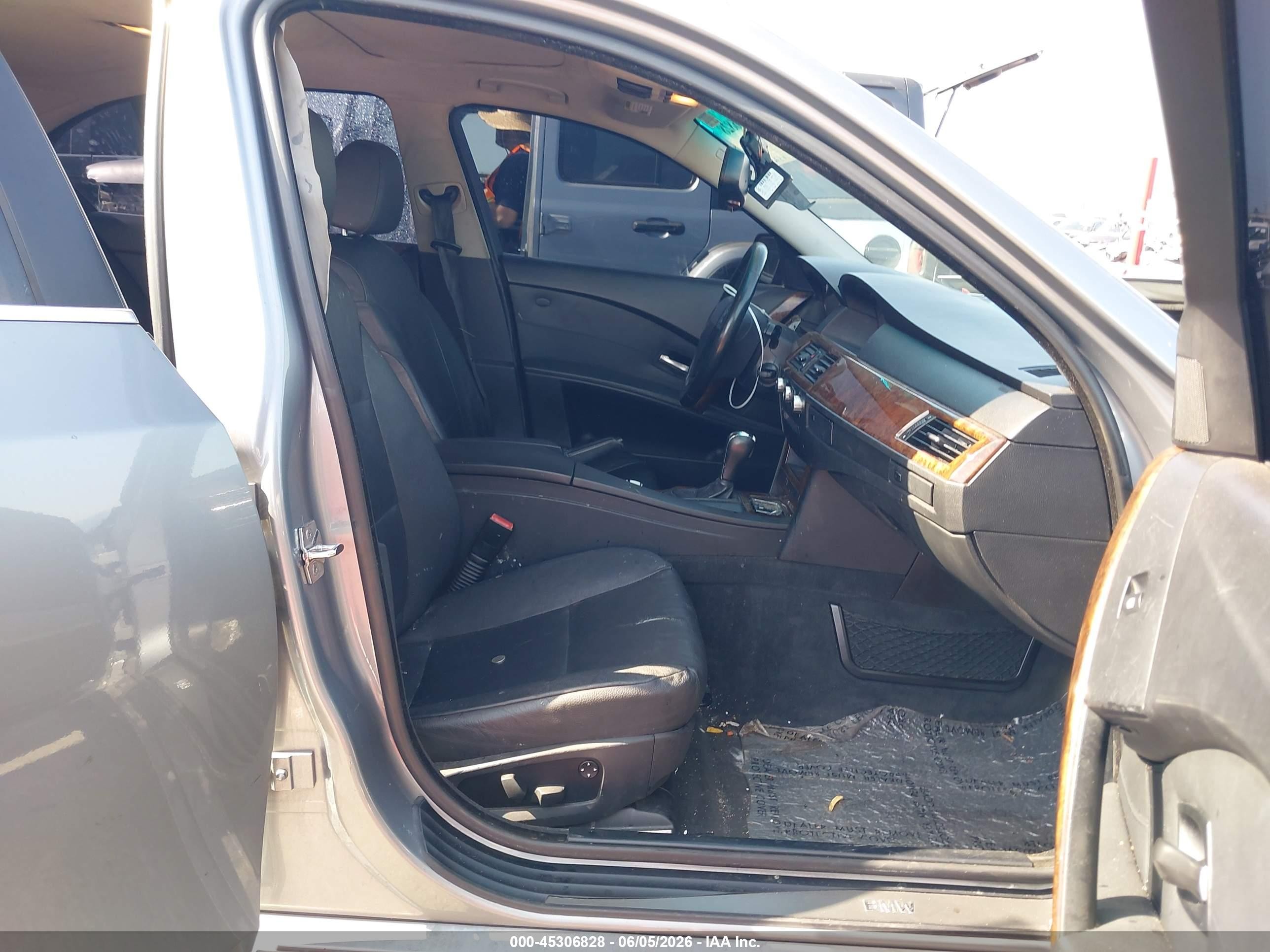 2007 Bmw 530i   Серебряный vin: WBANE73597CM54650