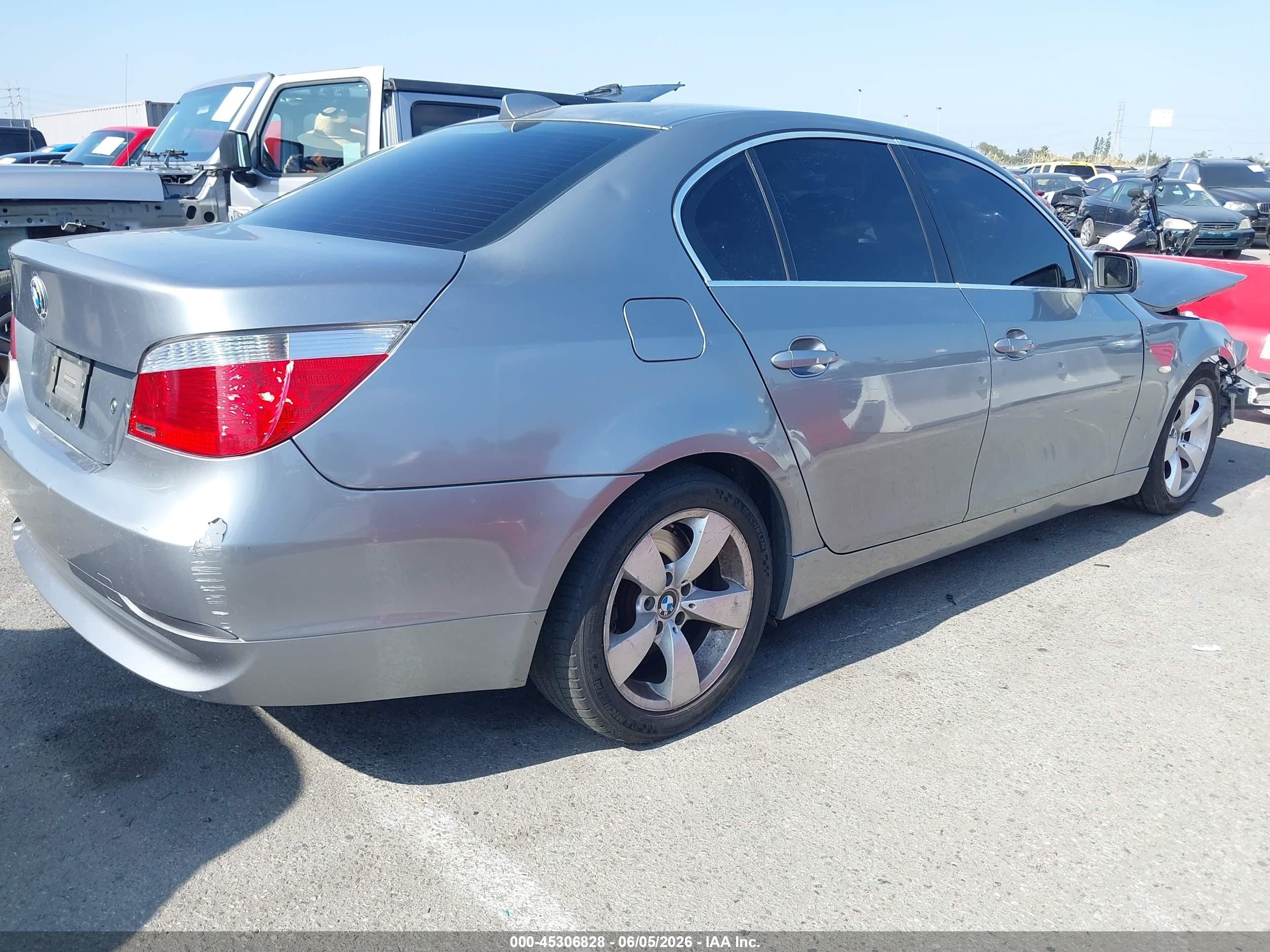 2007 Bmw 530i   Серебряный vin: WBANE73597CM54650